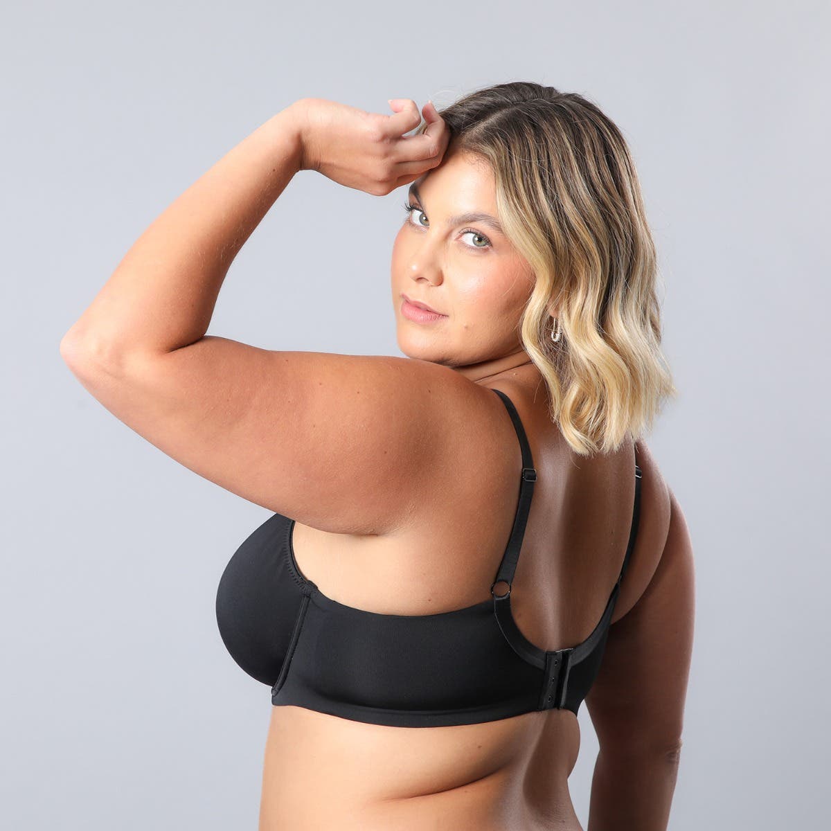 https://www.tiendaflores.cl/media/catalog/product/1/1/11681-2_3.jpg
