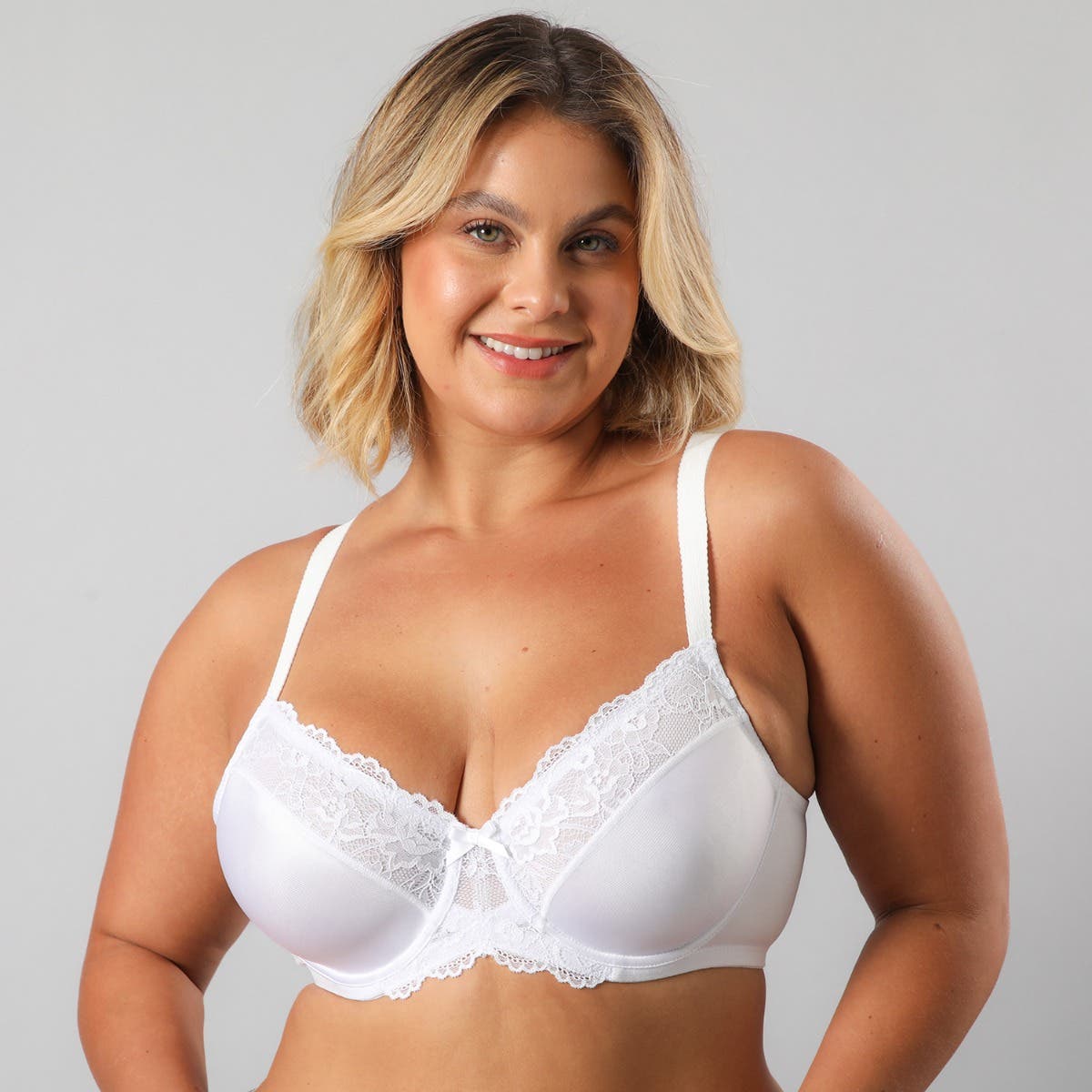 https://www.tiendaflores.cl/media/catalog/product/1/3/13015-1_1.jpg