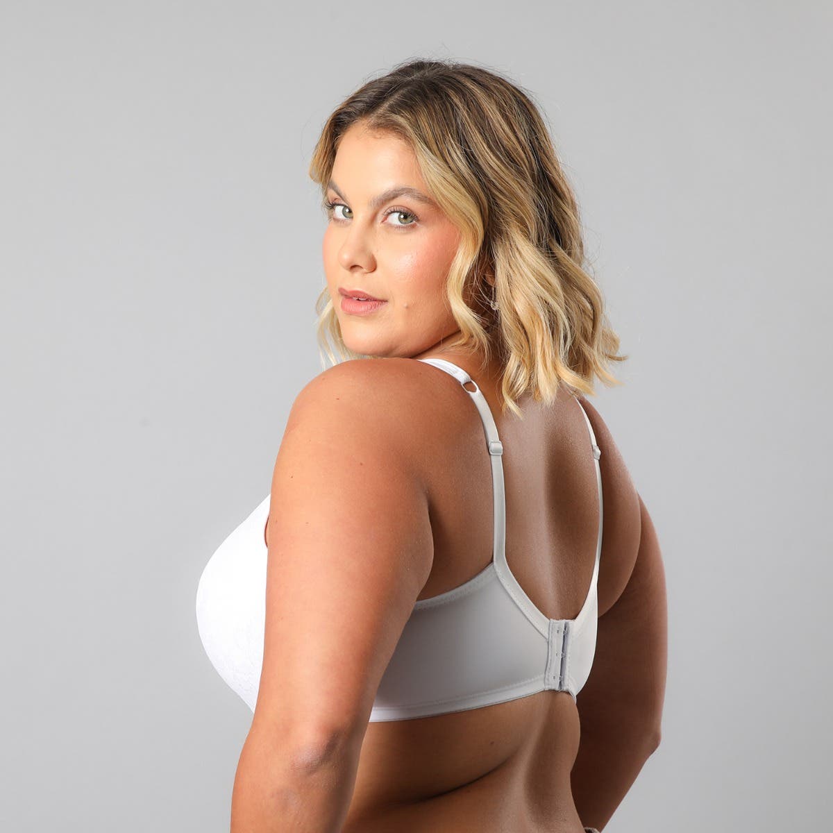 https://www.tiendaflores.cl/media/catalog/product/1/3/13130-1_3.jpg