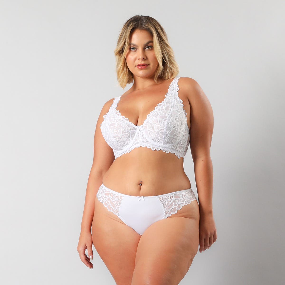 https://www.tiendaflores.cl/media/catalog/product/1/3/13500-1_1.jpg