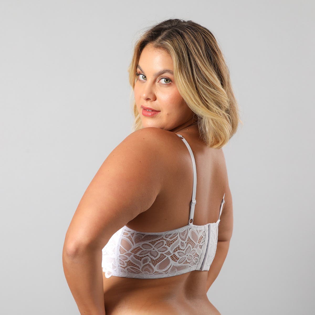 https://www.tiendaflores.cl/media/catalog/product/1/3/13500-1_4.jpg