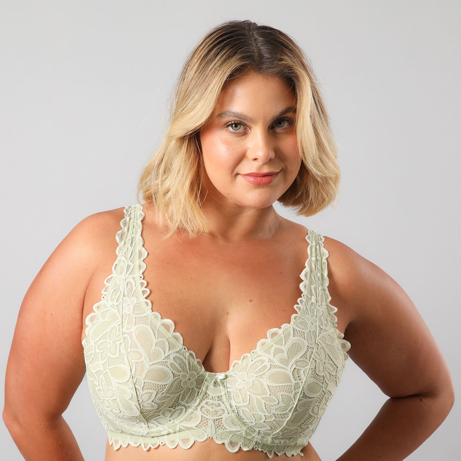 https://www.tiendaflores.cl/media/catalog/product/1/3/13500-226_3_bawbug52bguenaaa.jpg