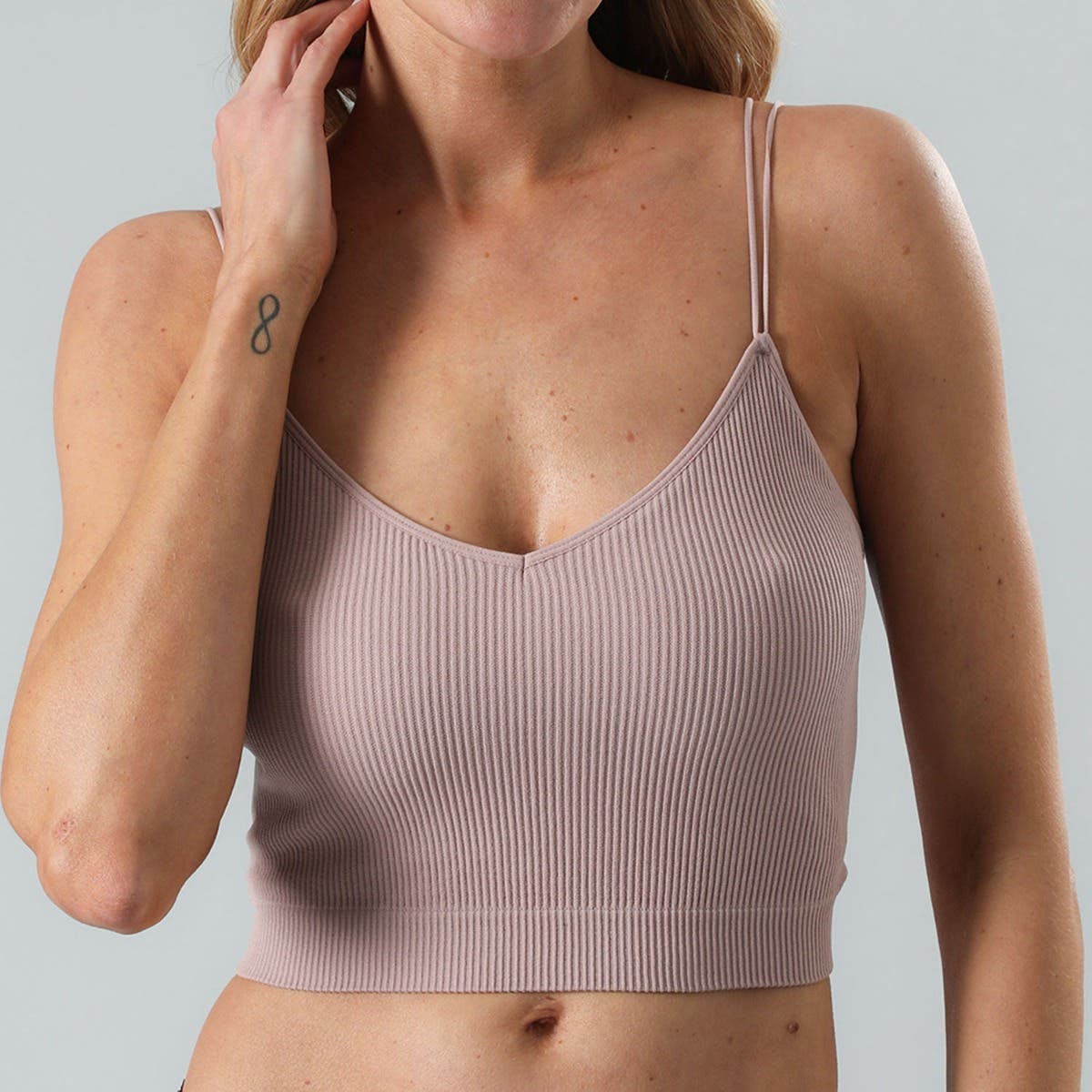 https://www.tiendaflores.cl/media/catalog/product/2/5/25051-108_1.jpg