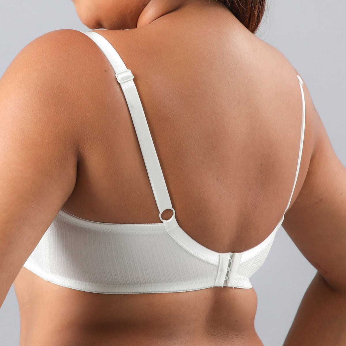https://www.tiendaflores.cl/media/catalog/product/2/5/25211-1_2.jpg