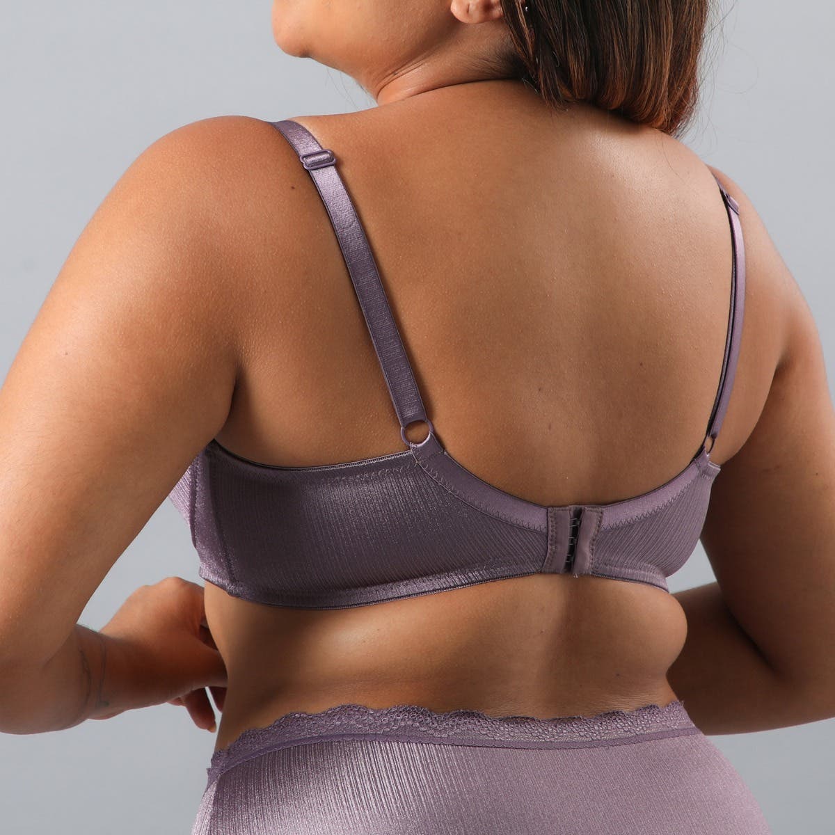 https://www.tiendaflores.cl/media/catalog/product/2/5/25211-216_3.jpg