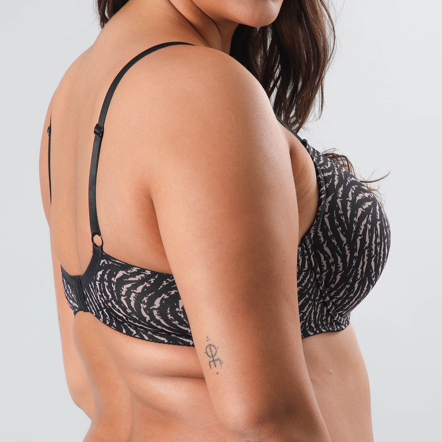 https://www.tiendaflores.cl/media/catalog/product/2/5/25231-2_3_libvsarzj2ypevpo.jpg