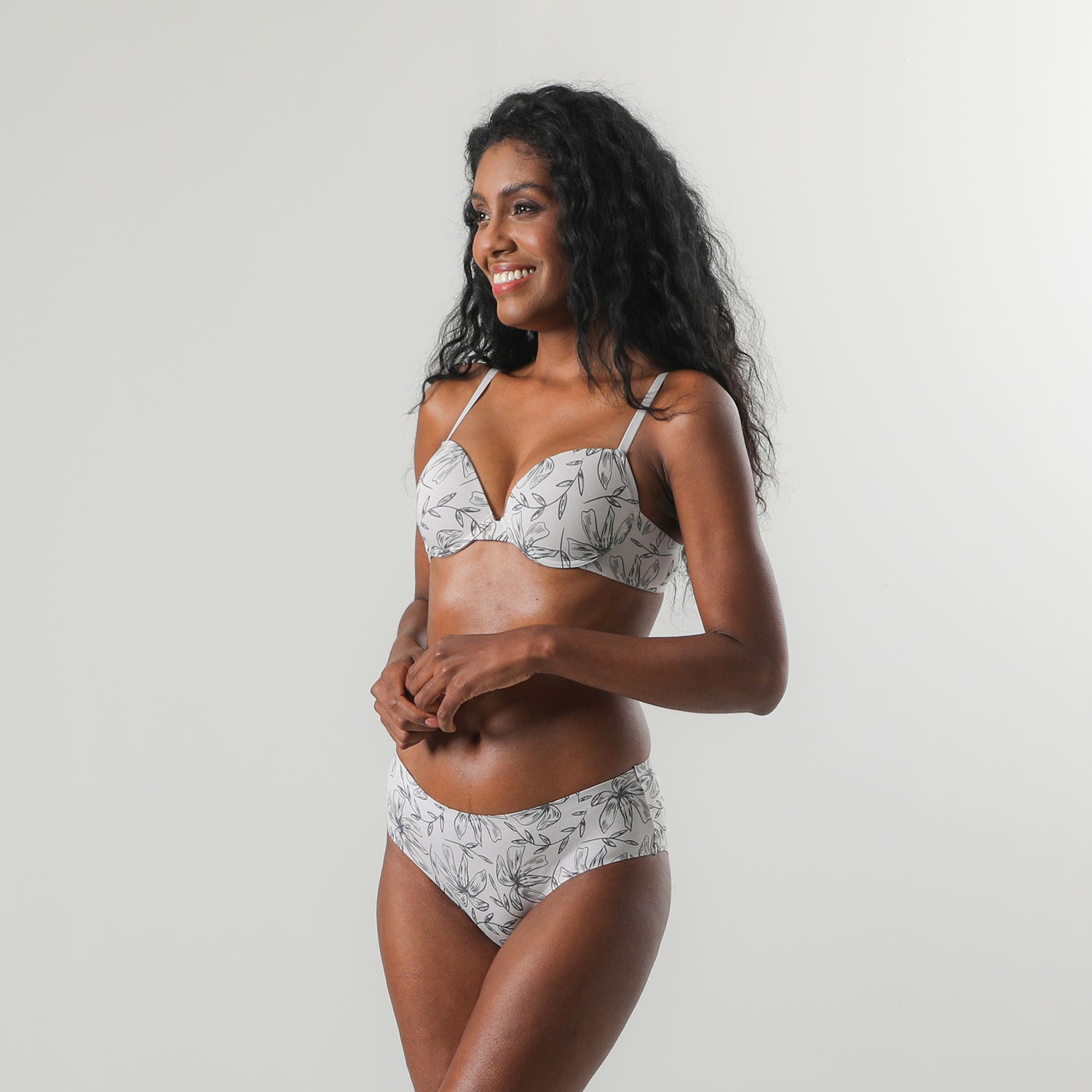 https://www.tiendaflores.cl/media/catalog/product/2/5/25367-54_3_aiwynzwjivhlecq0.jpg