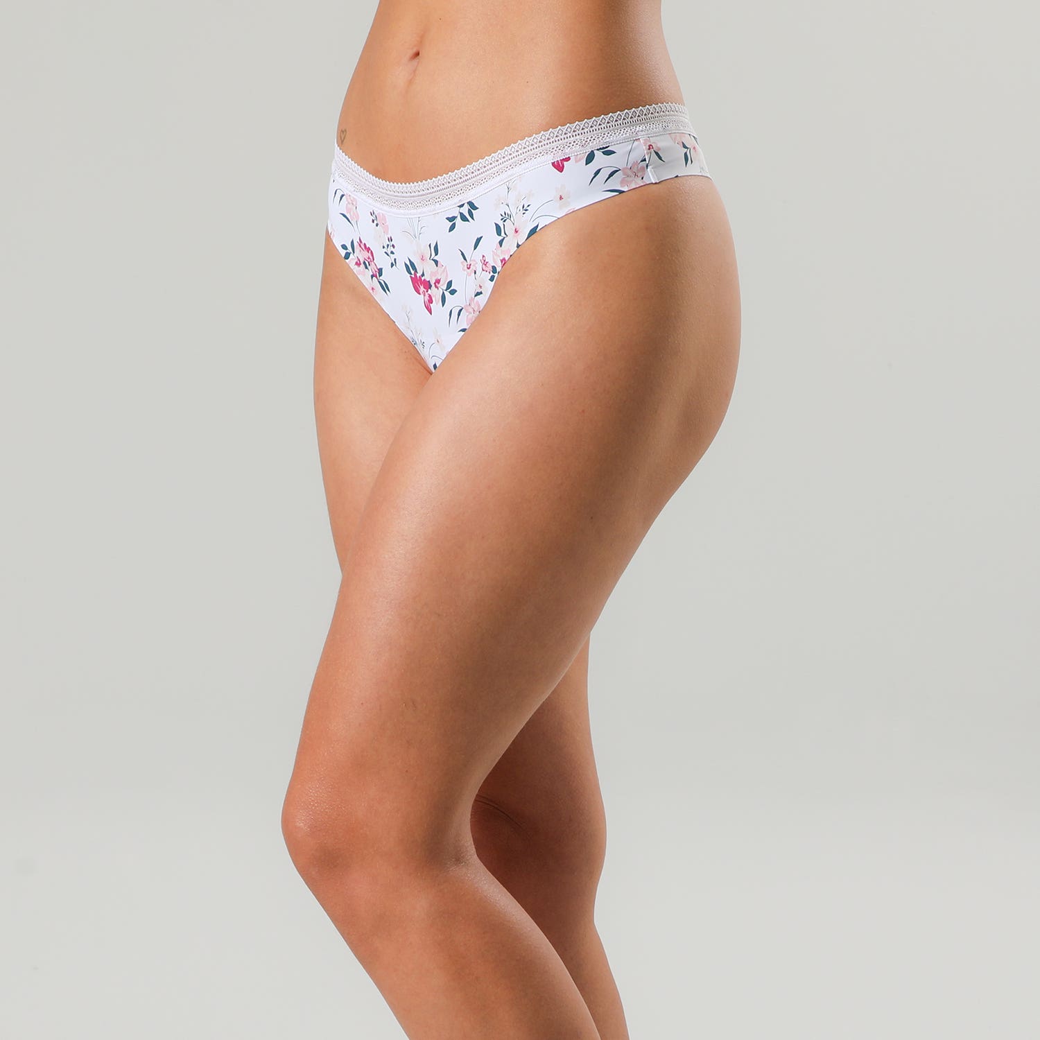 https://www.tiendaflores.cl/media/catalog/product/2/5/25395-233_2_wxs1fmfvqch1br3q.jpg