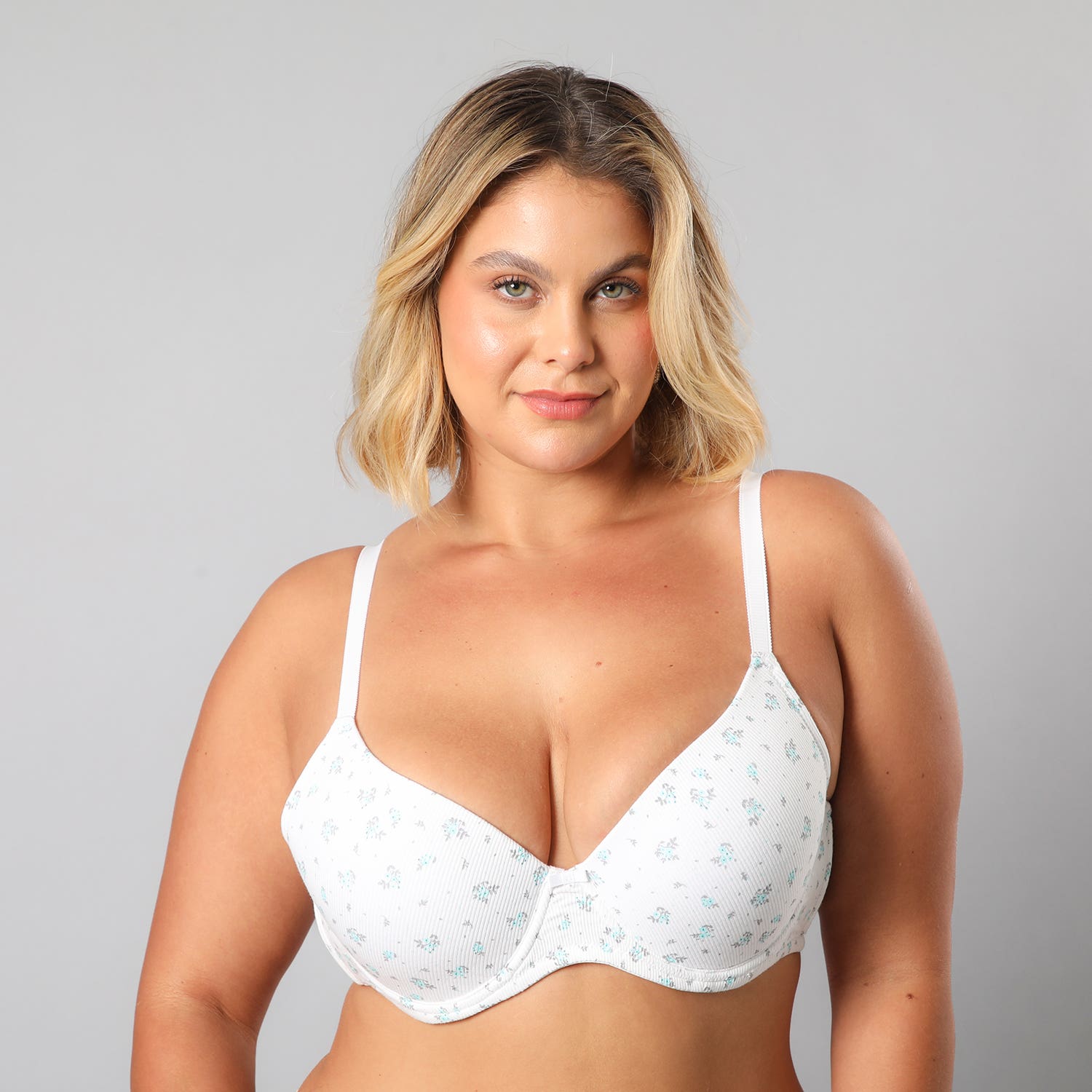 https://www.tiendaflores.cl/media/catalog/product/2/5/25411-1_2_hge7tz7uo5mn3eze.jpg