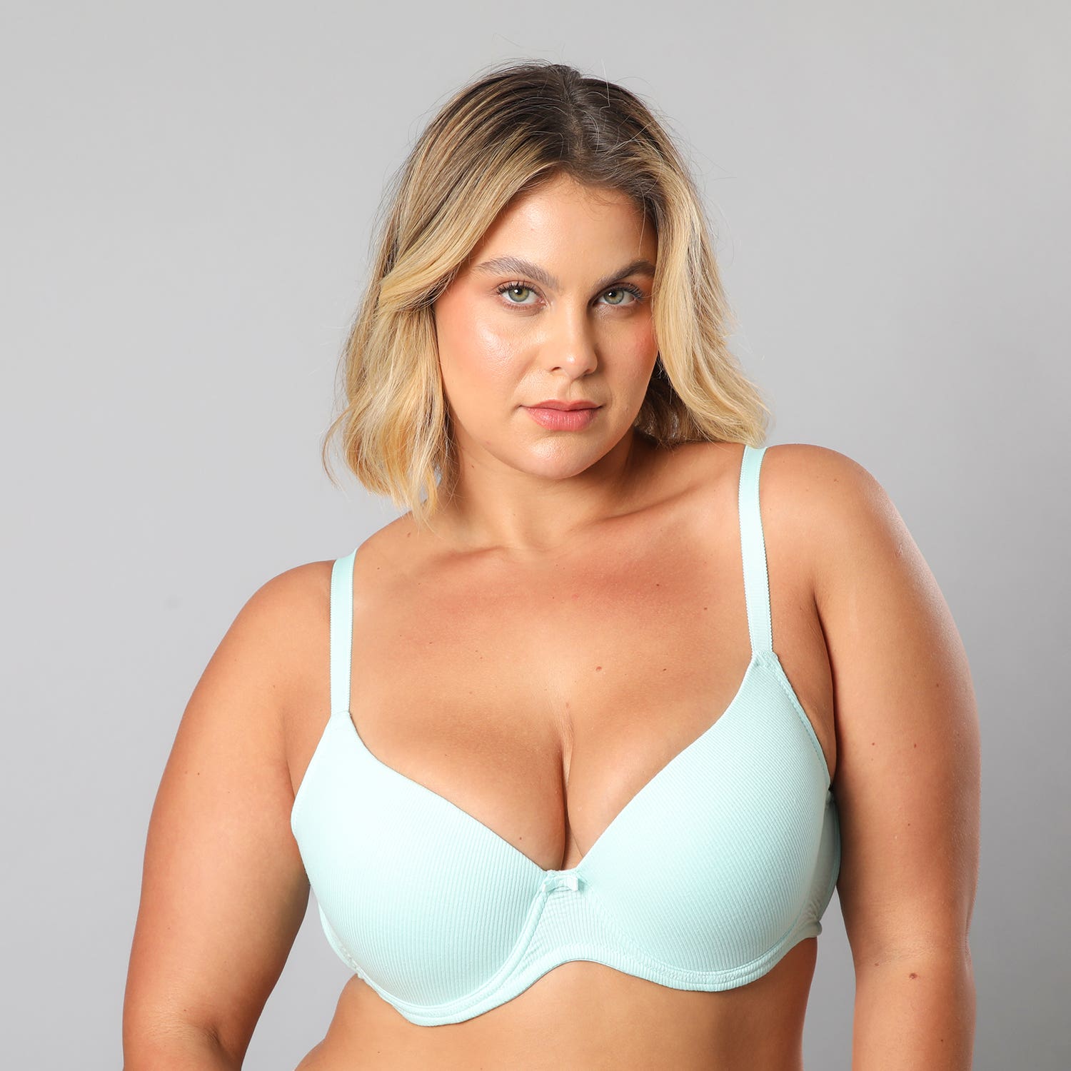 https://www.tiendaflores.cl/media/catalog/product/2/5/25411-1_5_rm1ysaglupya5myj.jpg