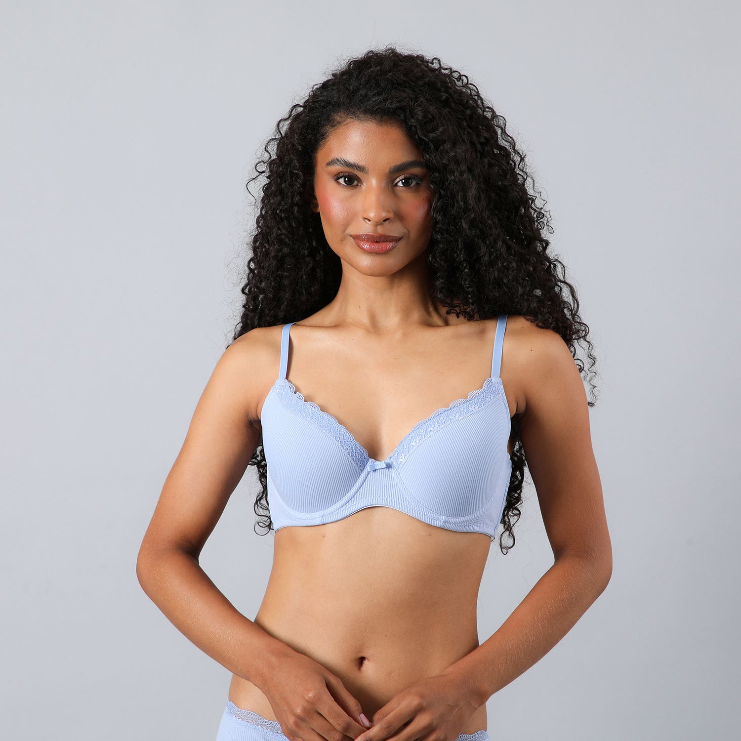 https://www.tiendaflores.cl/media/catalog/product/2/5/25491-238_3_cwzpyjju9fmha2km.jpg