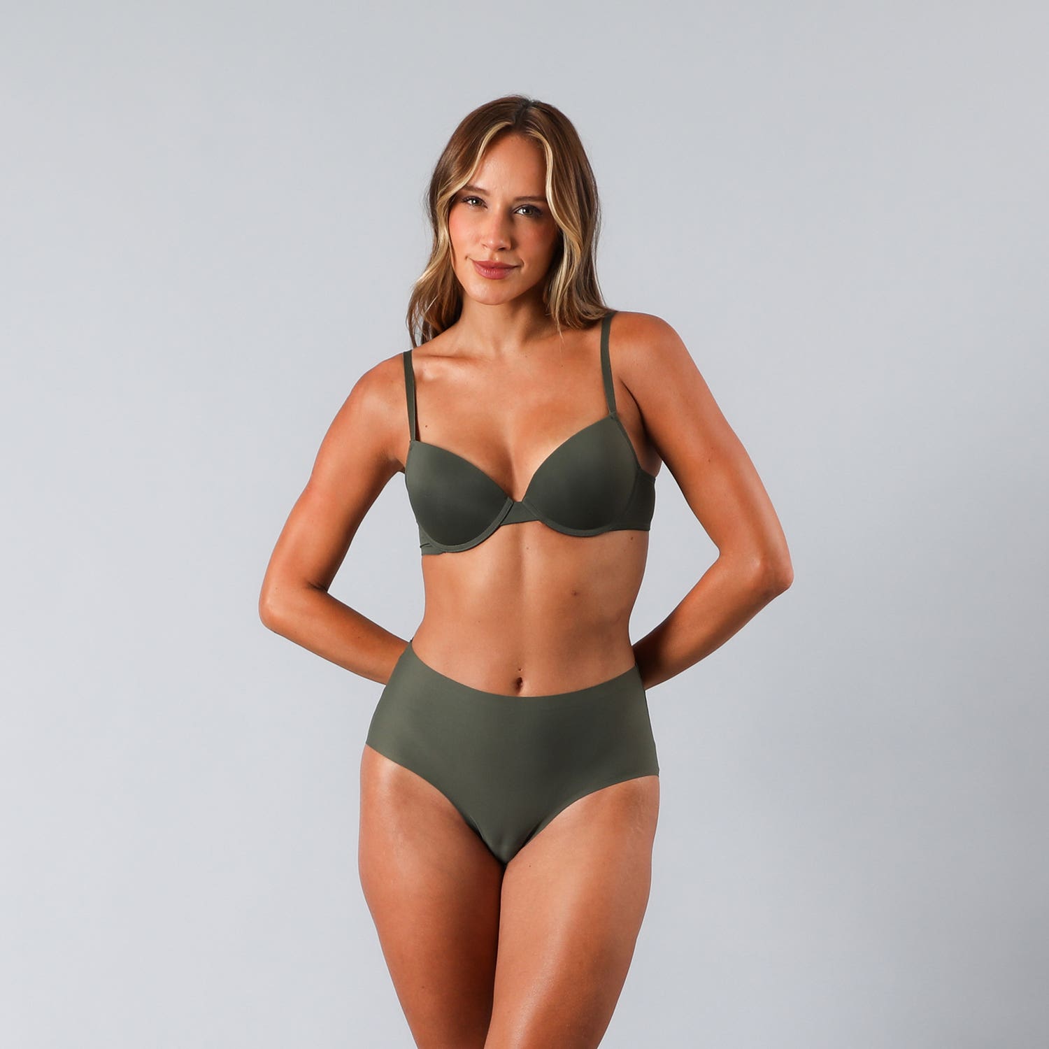 https://www.tiendaflores.cl/media/catalog/product/2/5/25528-171_2_ashipac55yldv9h5.jpg