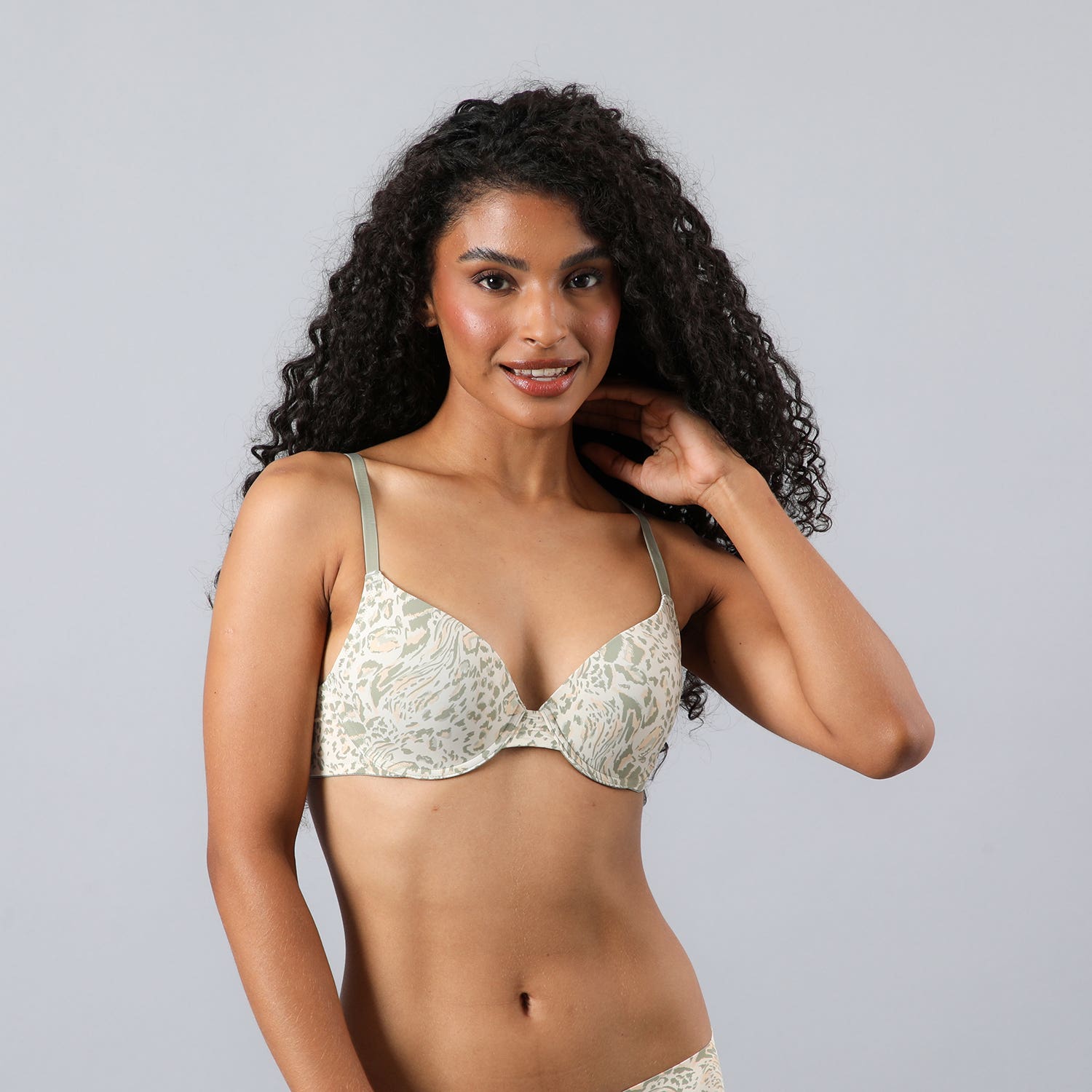 https://www.tiendaflores.cl/media/catalog/product/2/5/25552-235_3_thn8rvaueu0cxlax.jpg