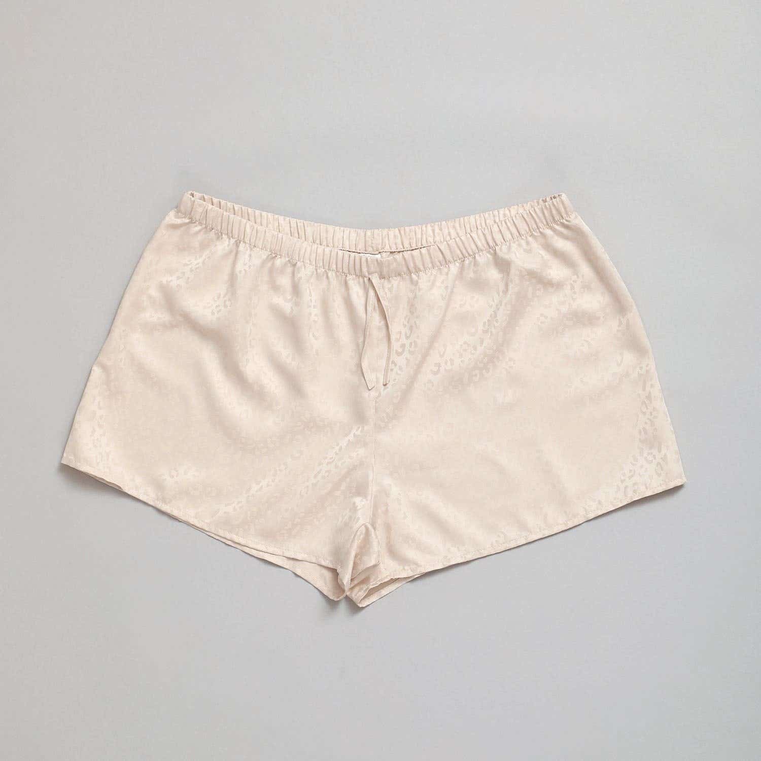 https://www.tiendaflores.cl/media/catalog/product/3/2/32941-175_5_ydoieqfw8xslrlhk_478qlovgzaxyu3c2.jpg