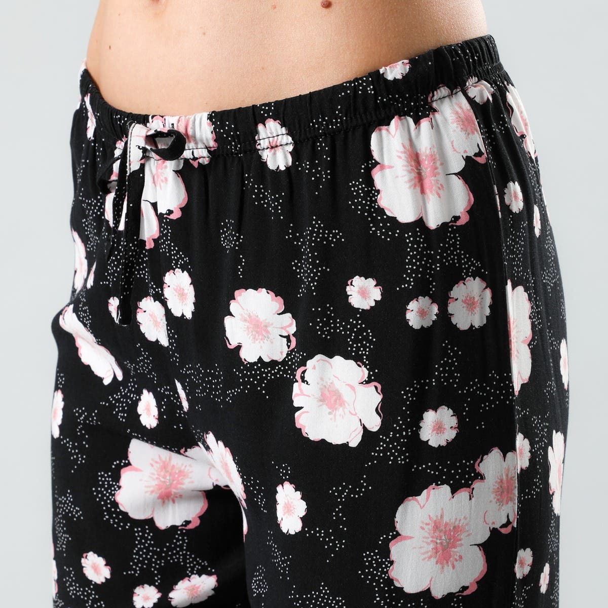 https://www.tiendaflores.cl/media/catalog/product/3/3/33012-2_4.jpg