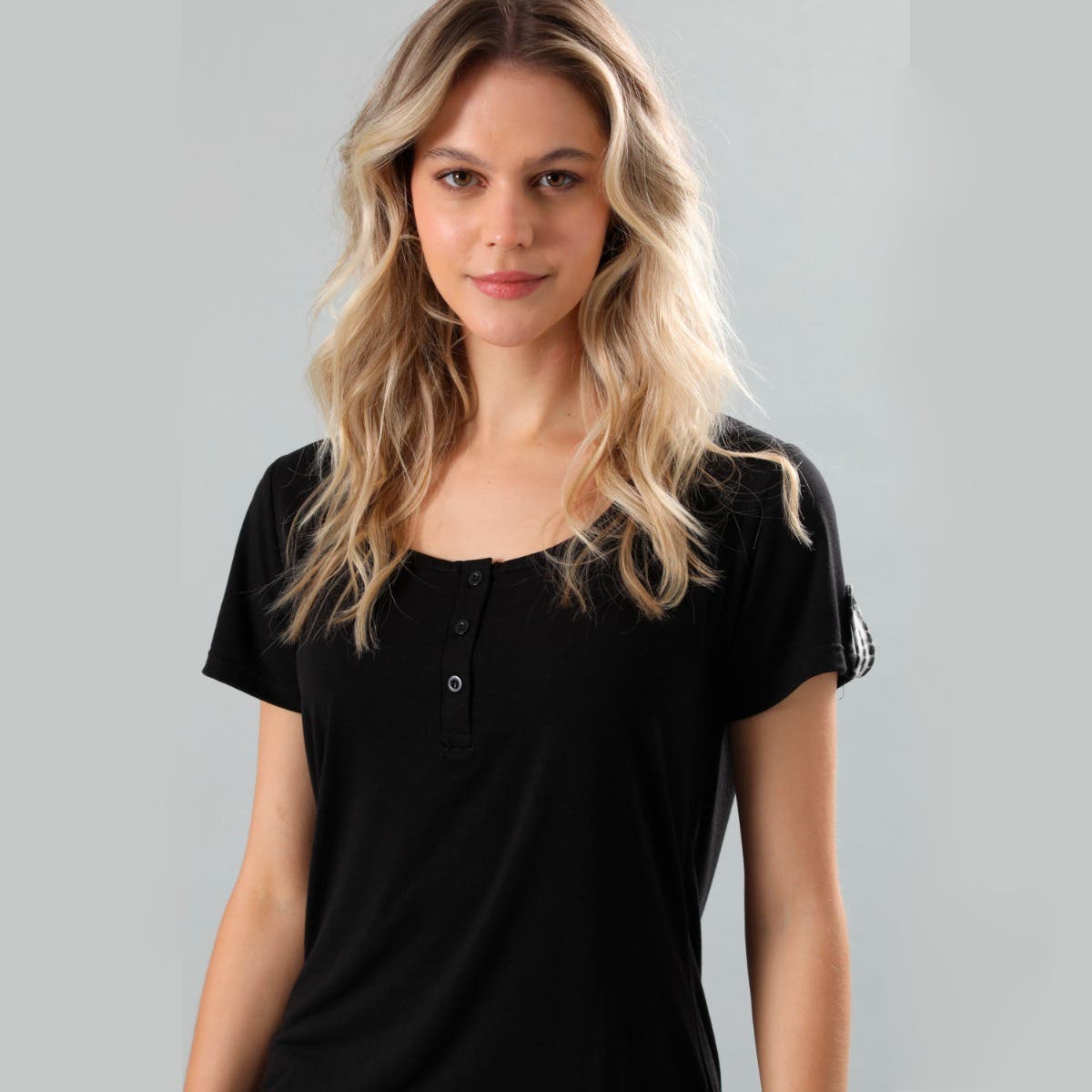 https://www.tiendaflores.cl/media/catalog/product/3/3/33023-2_3.jpg