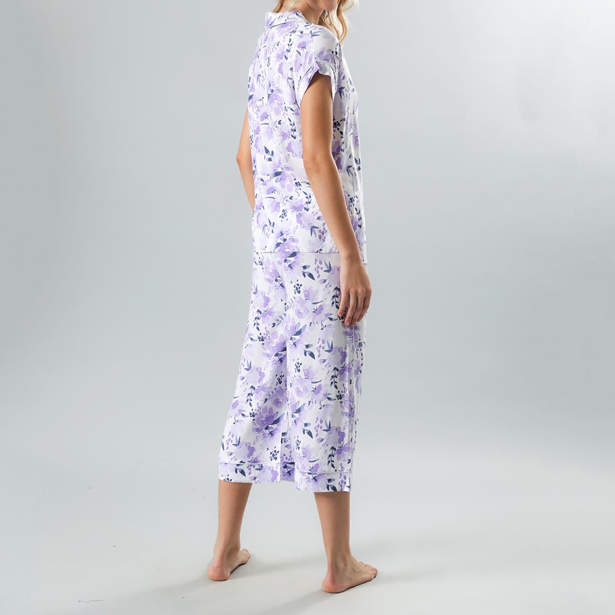 https://www.tiendaflores.cl/media/catalog/product/3/3/33030-184_3.jpg