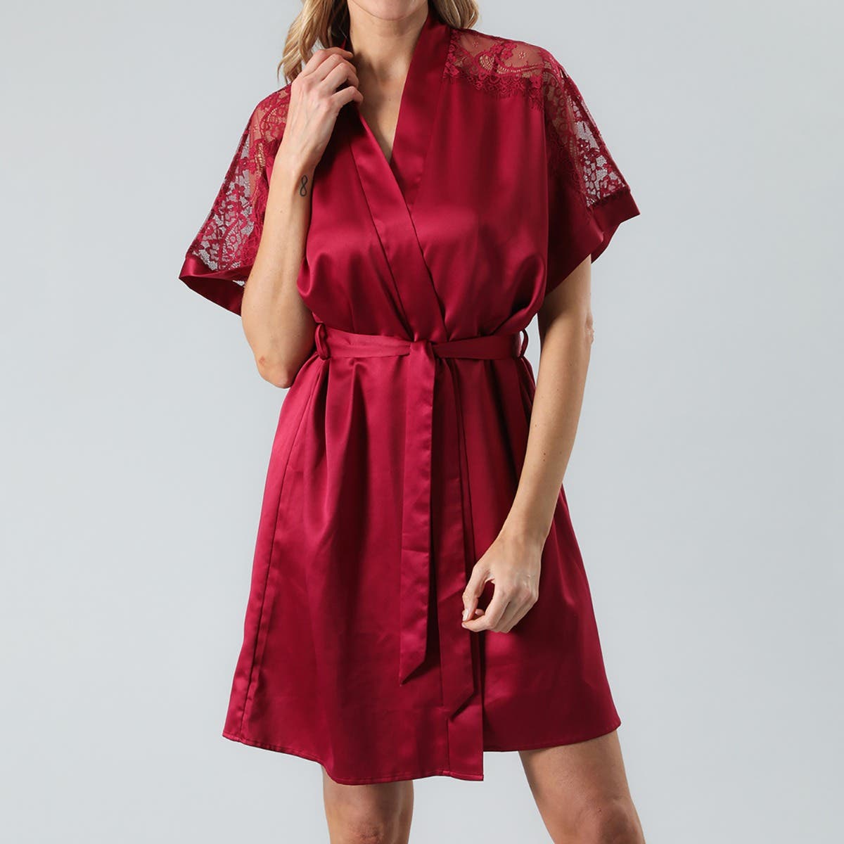 https://www.tiendaflores.cl/media/catalog/product/3/3/33064-180_2.jpg
