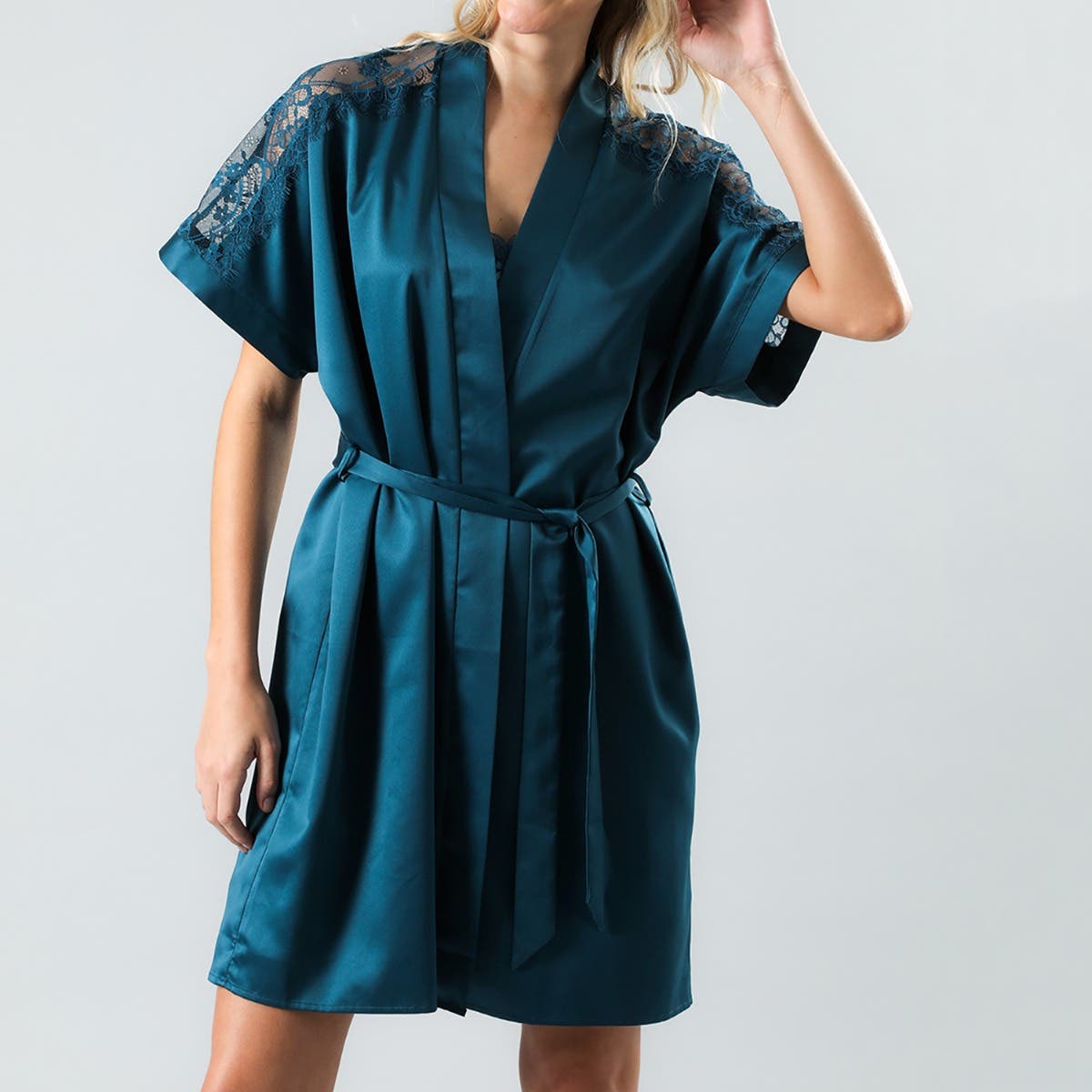 https://www.tiendaflores.cl/media/catalog/product/3/3/33064-182_2.jpg