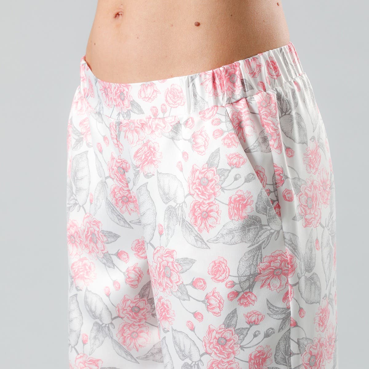 https://www.tiendaflores.cl/media/catalog/product/3/3/33068-183_4.jpg
