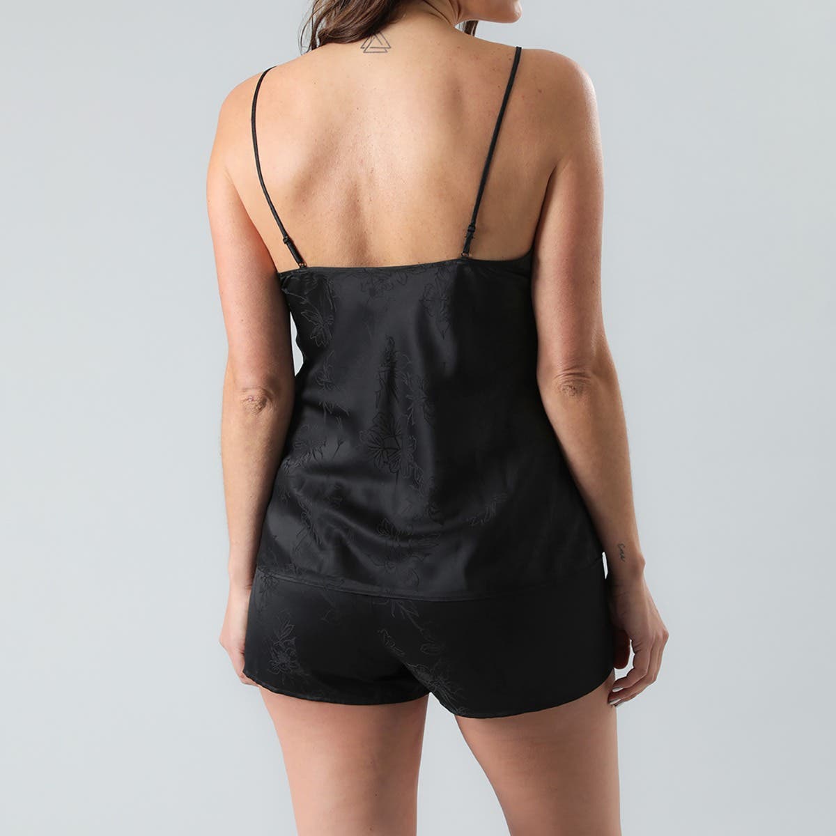 https://www.tiendaflores.cl/media/catalog/product/3/3/33070-2_2_2_1.jpg