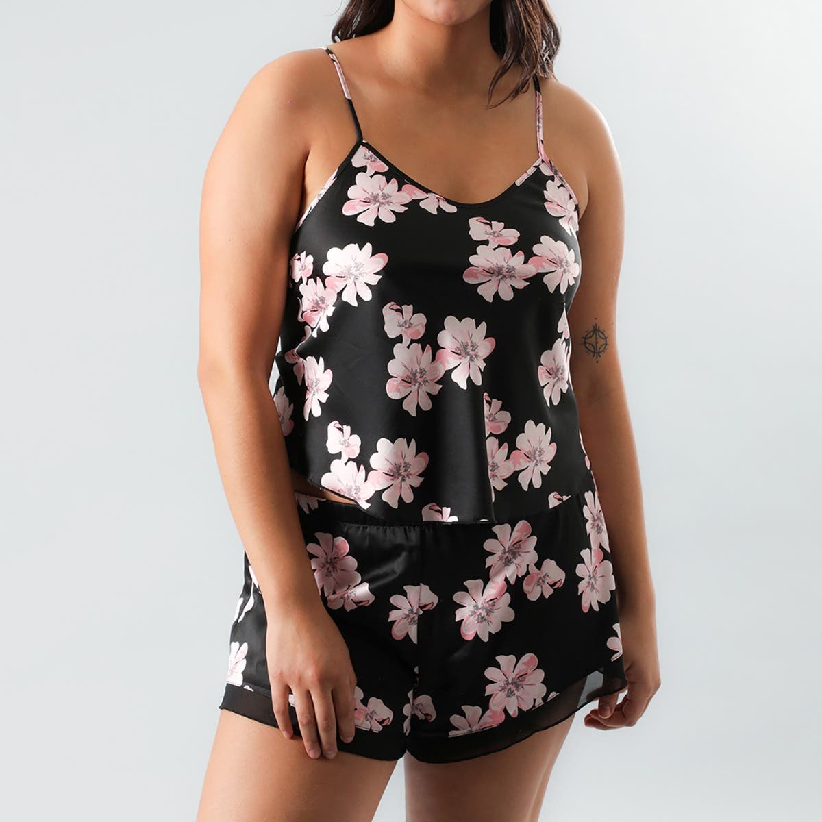 https://www.tiendaflores.cl/media/catalog/product/3/3/33072-183_3.jpg