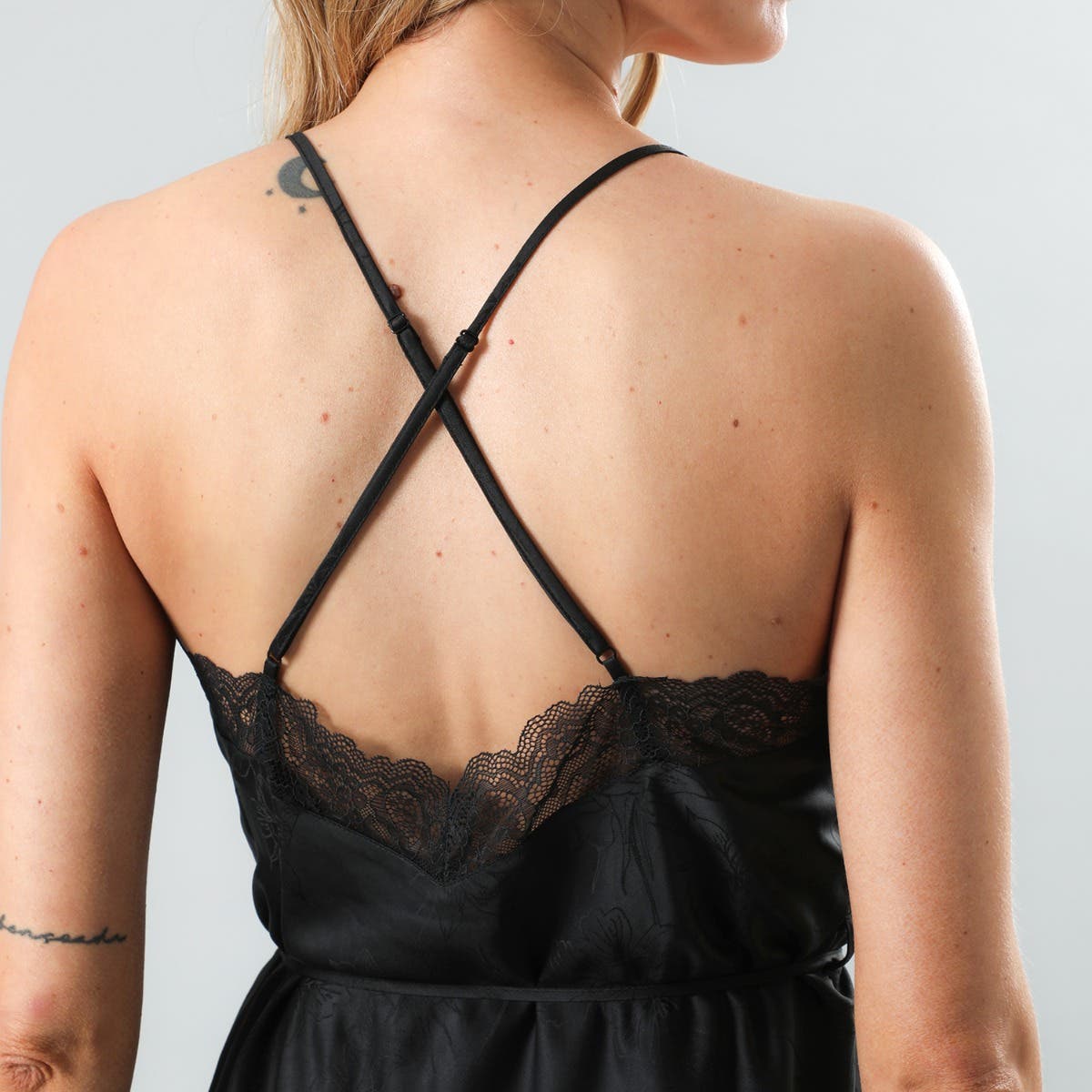 https://www.tiendaflores.cl/media/catalog/product/3/3/33076-2_5_1.jpg
