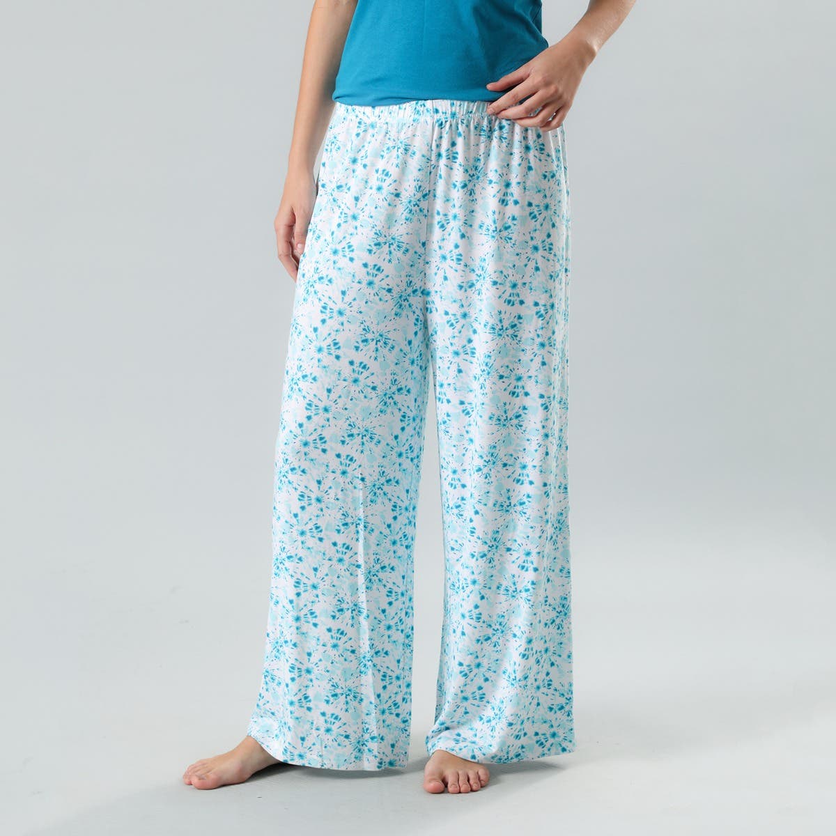 https://www.tiendaflores.cl/media/catalog/product/3/3/33085-187_2.jpg