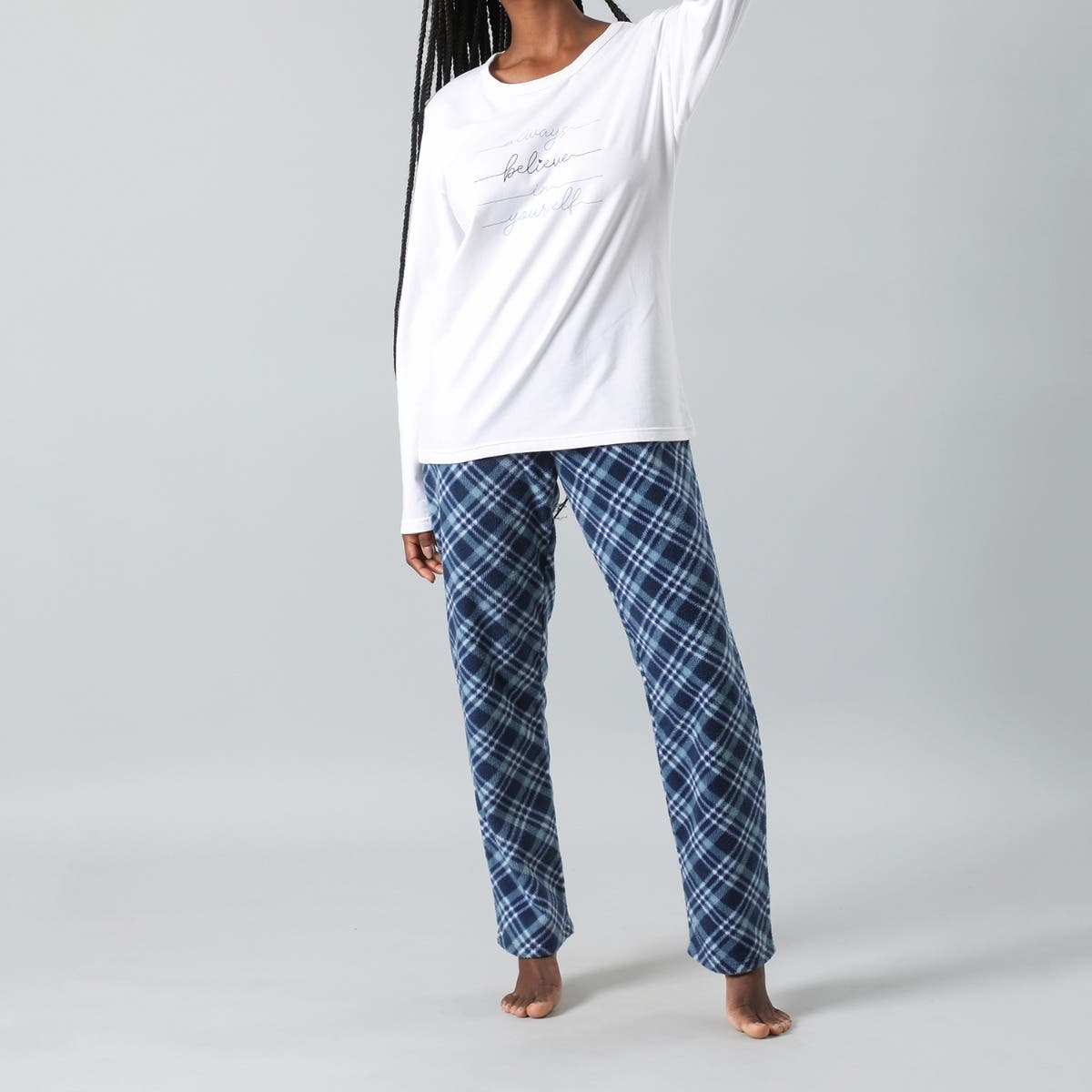 https://www.tiendaflores.cl/media/catalog/product/3/3/33212-18_1_1_1.jpg
