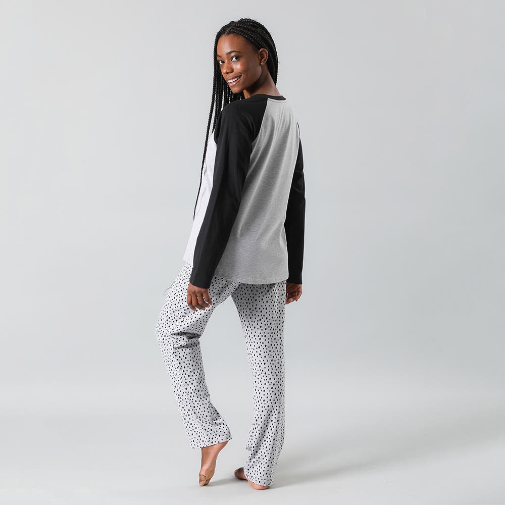 https://www.tiendaflores.cl/media/catalog/product/3/3/33228-2_2_s8iqfwujfdw8j68w.jpg