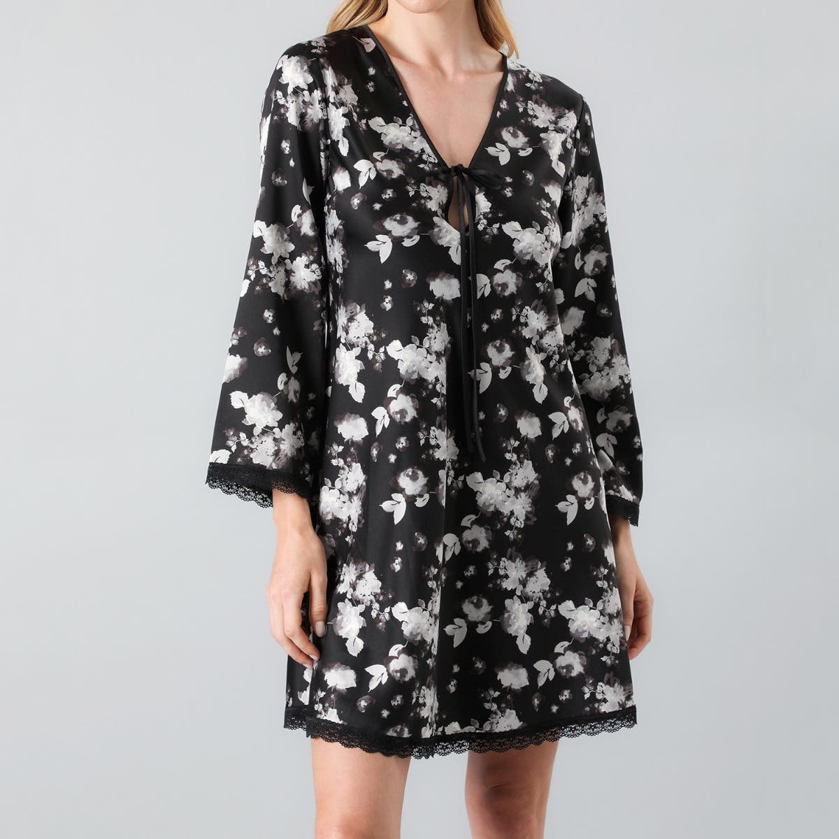 https://www.tiendaflores.cl/media/catalog/product/3/3/33240-114_3_1.jpg