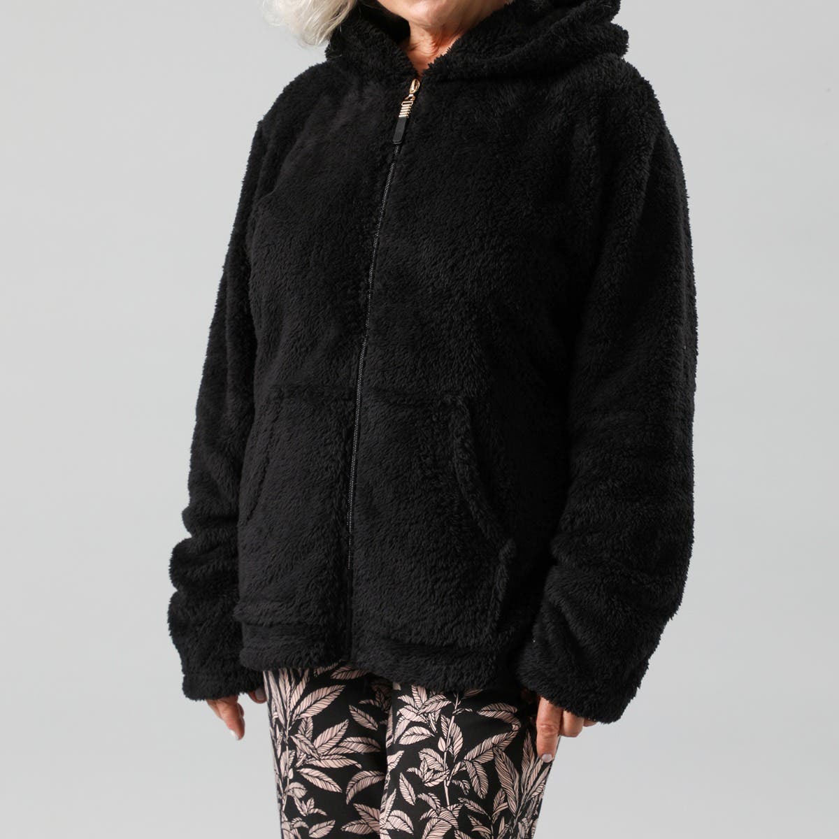 https://www.tiendaflores.cl/media/catalog/product/3/3/33270-2_3.jpg