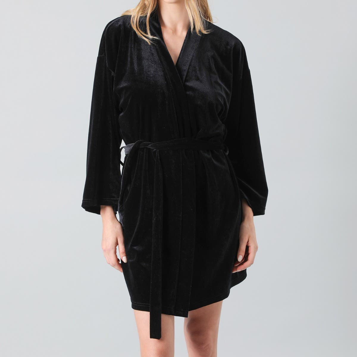 https://www.tiendaflores.cl/media/catalog/product/3/3/33295-2_3.jpg