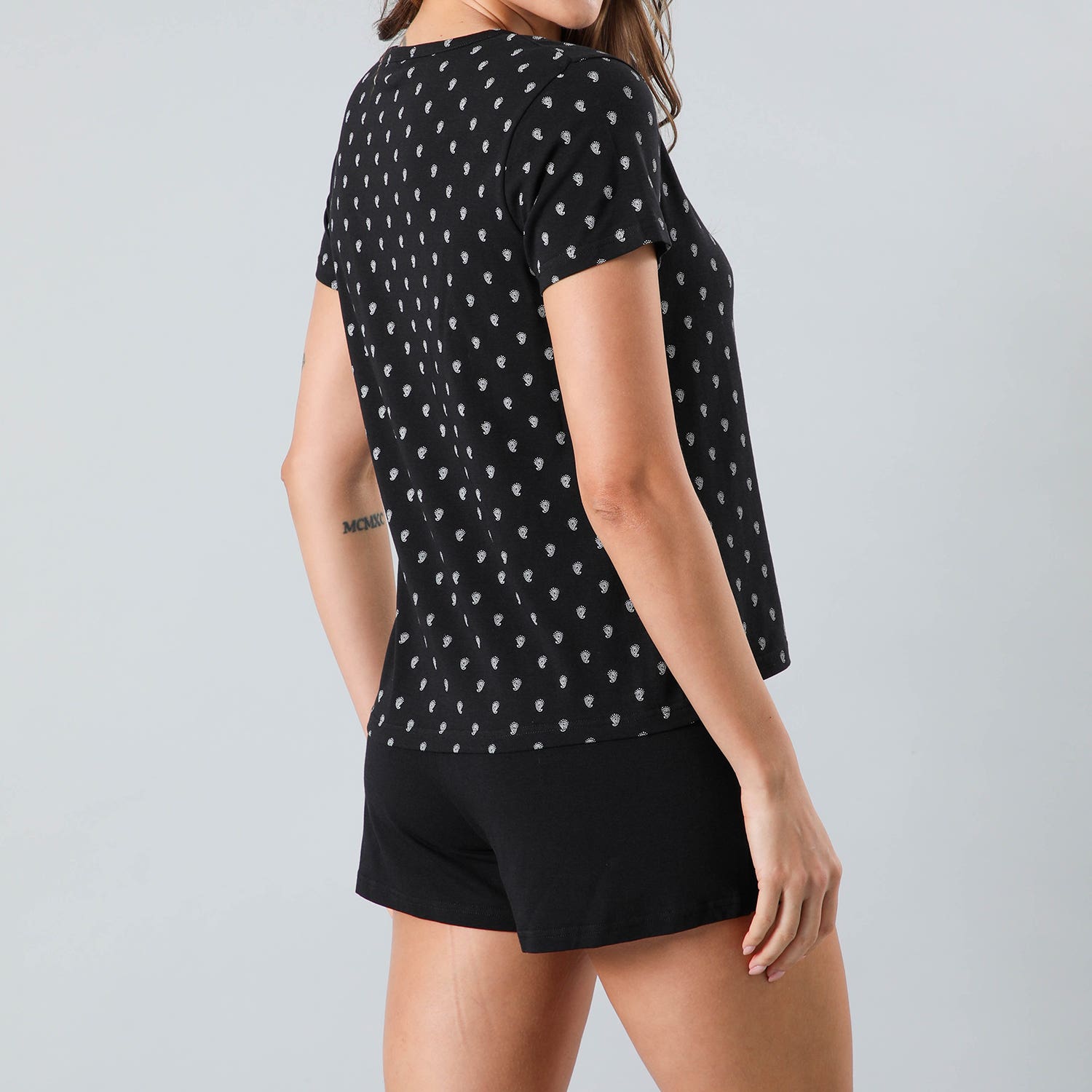 https://www.tiendaflores.cl/media/catalog/product/3/3/33311-2_2_rc9ohawli0cvulco.jpg