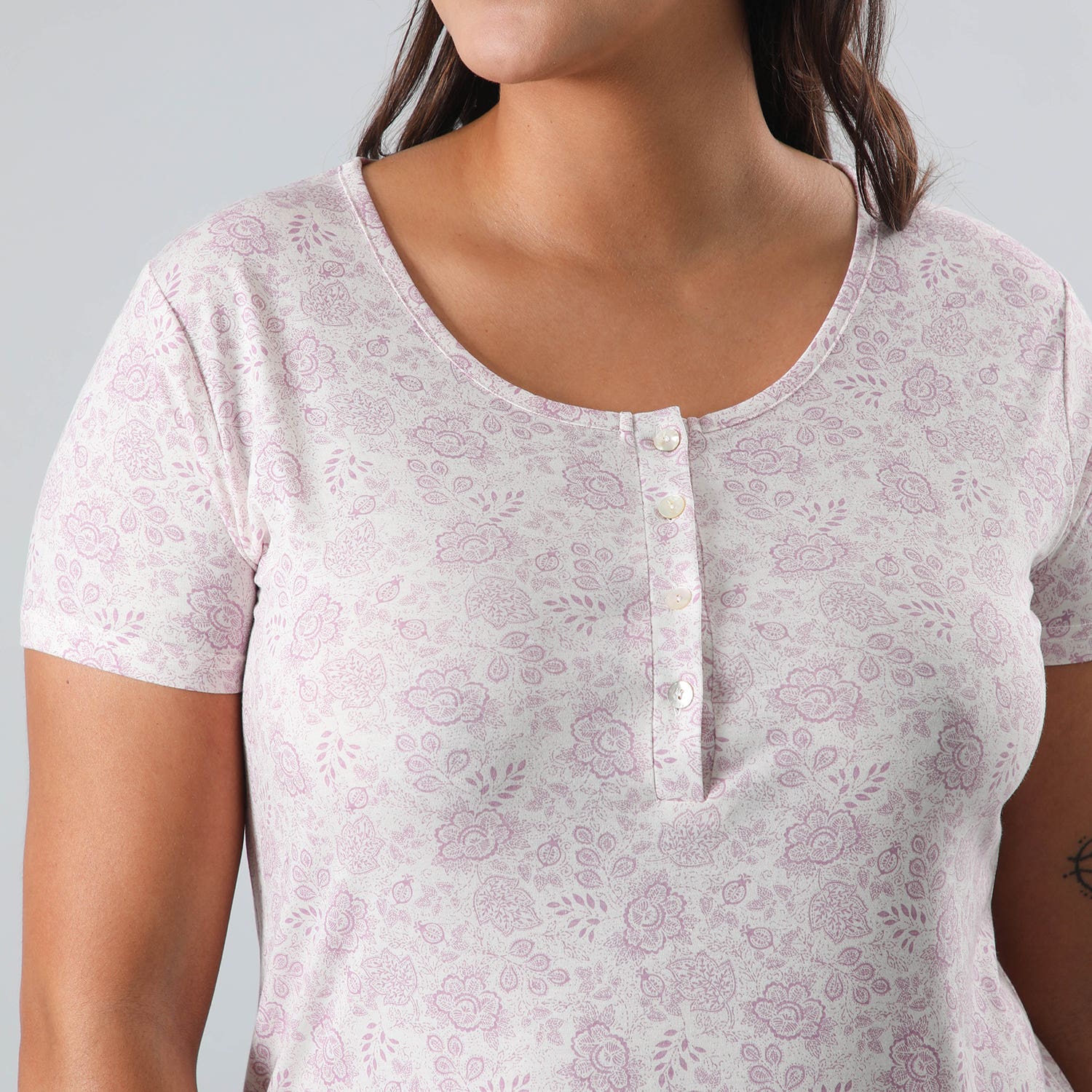 https://www.tiendaflores.cl/media/catalog/product/3/3/33321-204_4_axukedeyehsxzn0x.jpg