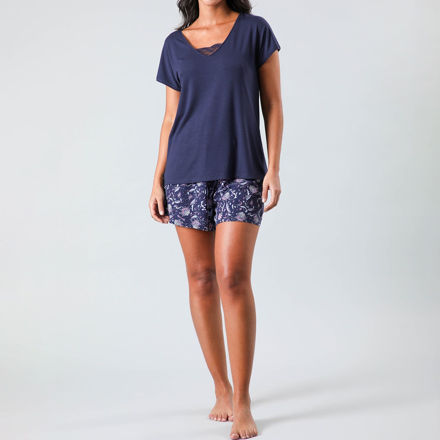https://www.tiendaflores.cl/media/catalog/product/3/3/33325-207_1_7l8dc57242hehkok.jpg