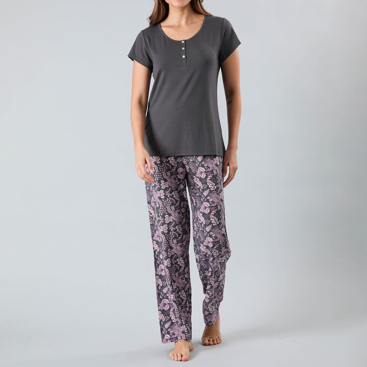 https://www.tiendaflores.cl/media/catalog/product/3/3/33327-67_1_bfoopx5ud93bbry7.jpg