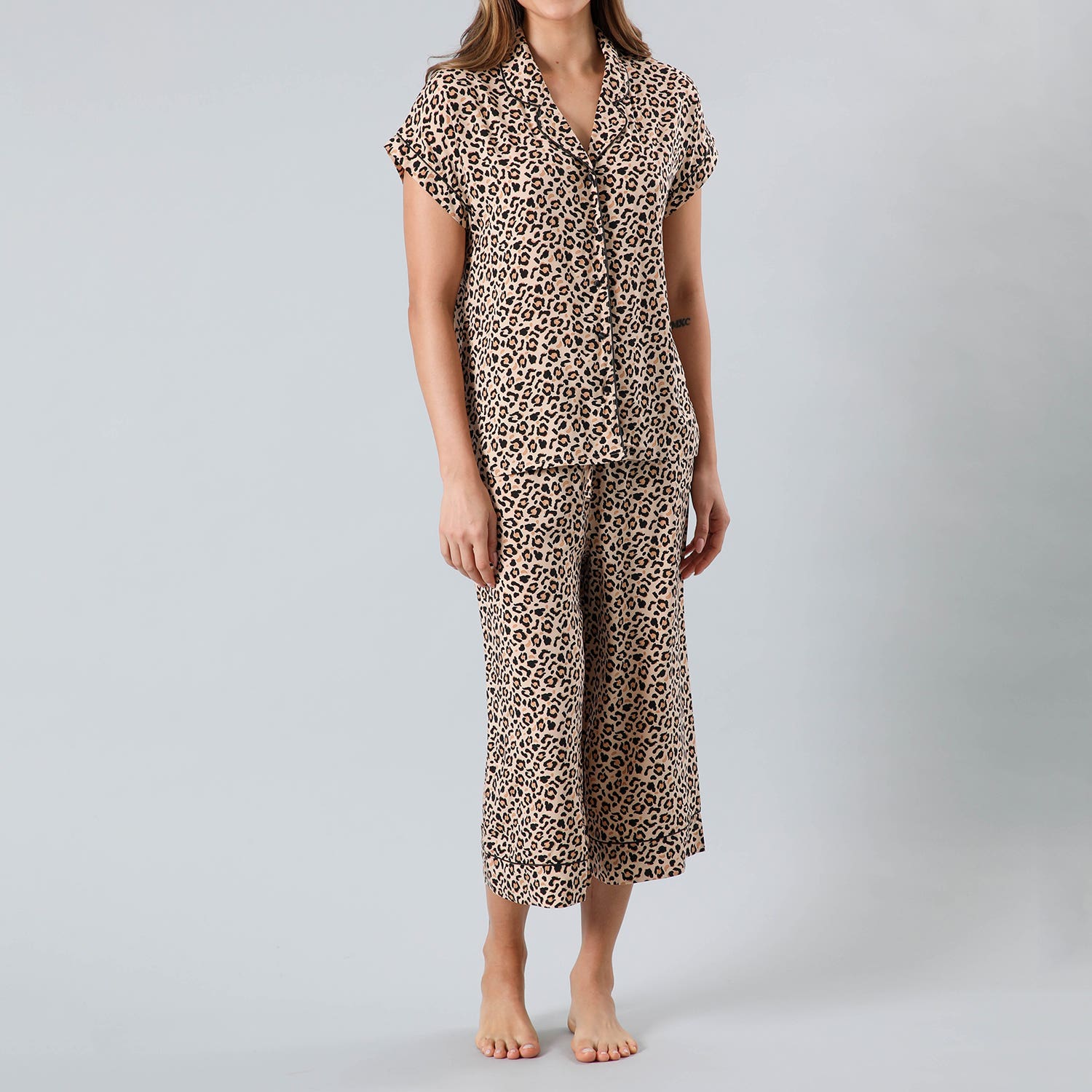 https://www.tiendaflores.cl/media/catalog/product/3/3/33329-206_1_6g4g01fkg2fqafkp.jpg