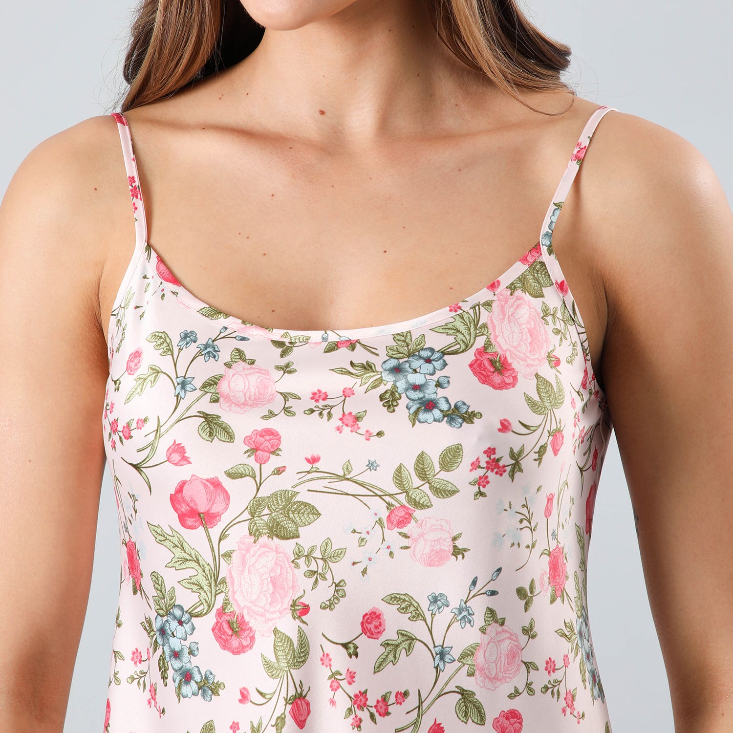 https://www.tiendaflores.cl/media/catalog/product/3/3/33343-205_4_terxdt0nj8o54mne.jpg