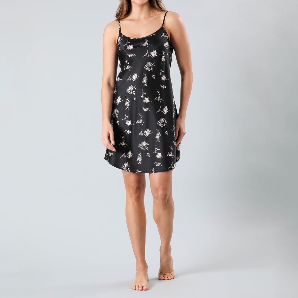 https://www.tiendaflores.cl/media/catalog/product/3/3/33343-2_1.jpg