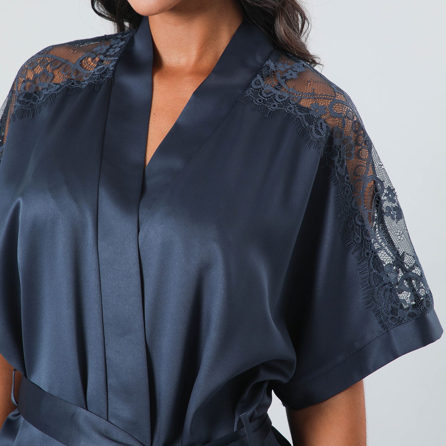 https://www.tiendaflores.cl/media/catalog/product/3/3/33346-203_4_ngrmyfmh4pxvcldd.jpg