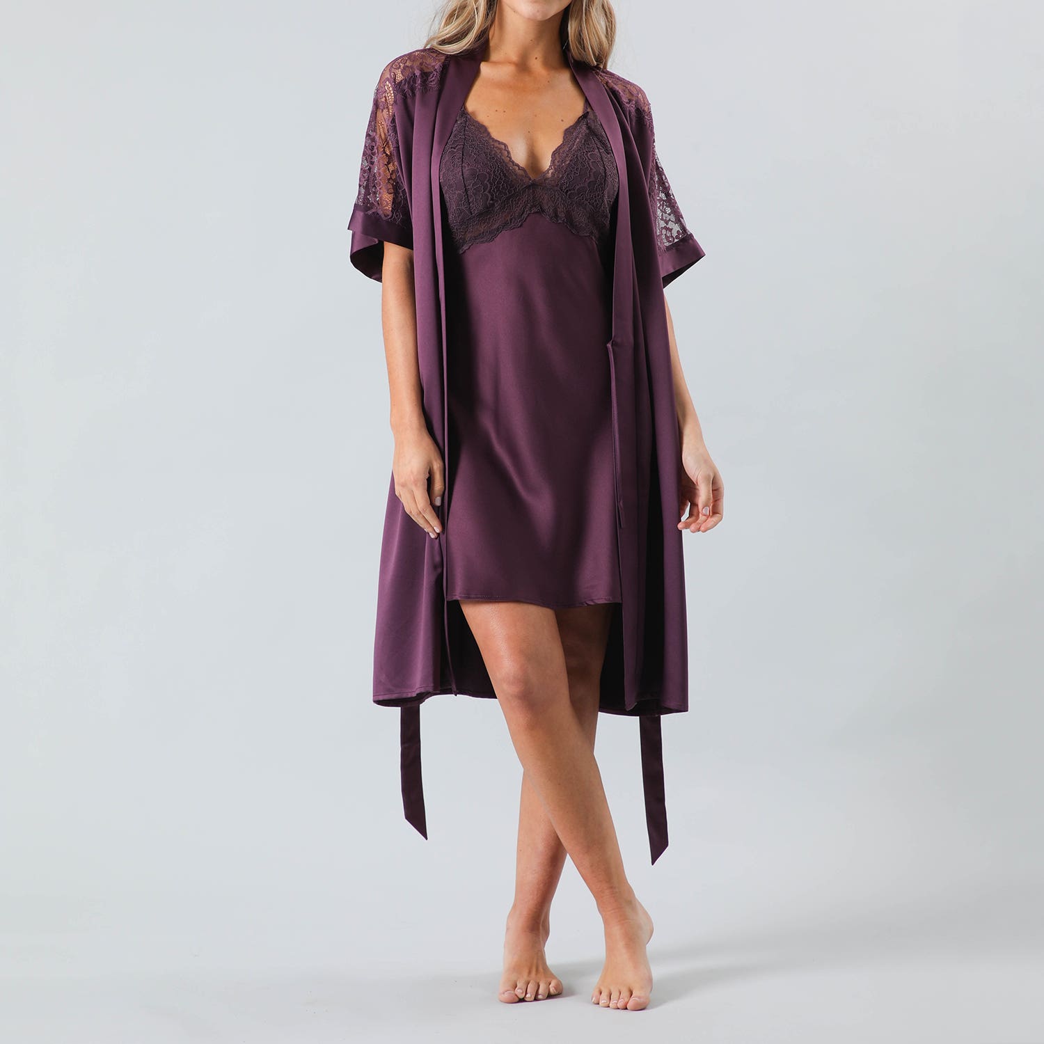https://www.tiendaflores.cl/media/catalog/product/3/3/33346-204_1_p1qp6q59mojijexi.jpg