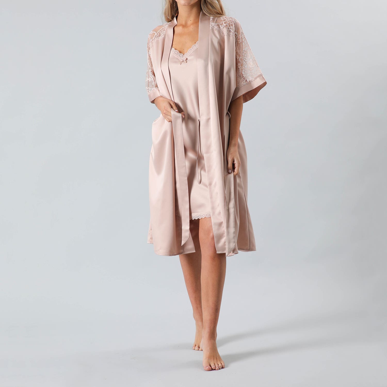 https://www.tiendaflores.cl/media/catalog/product/3/3/33346-206_1_ftt0fja0qdjhbp6n.jpg