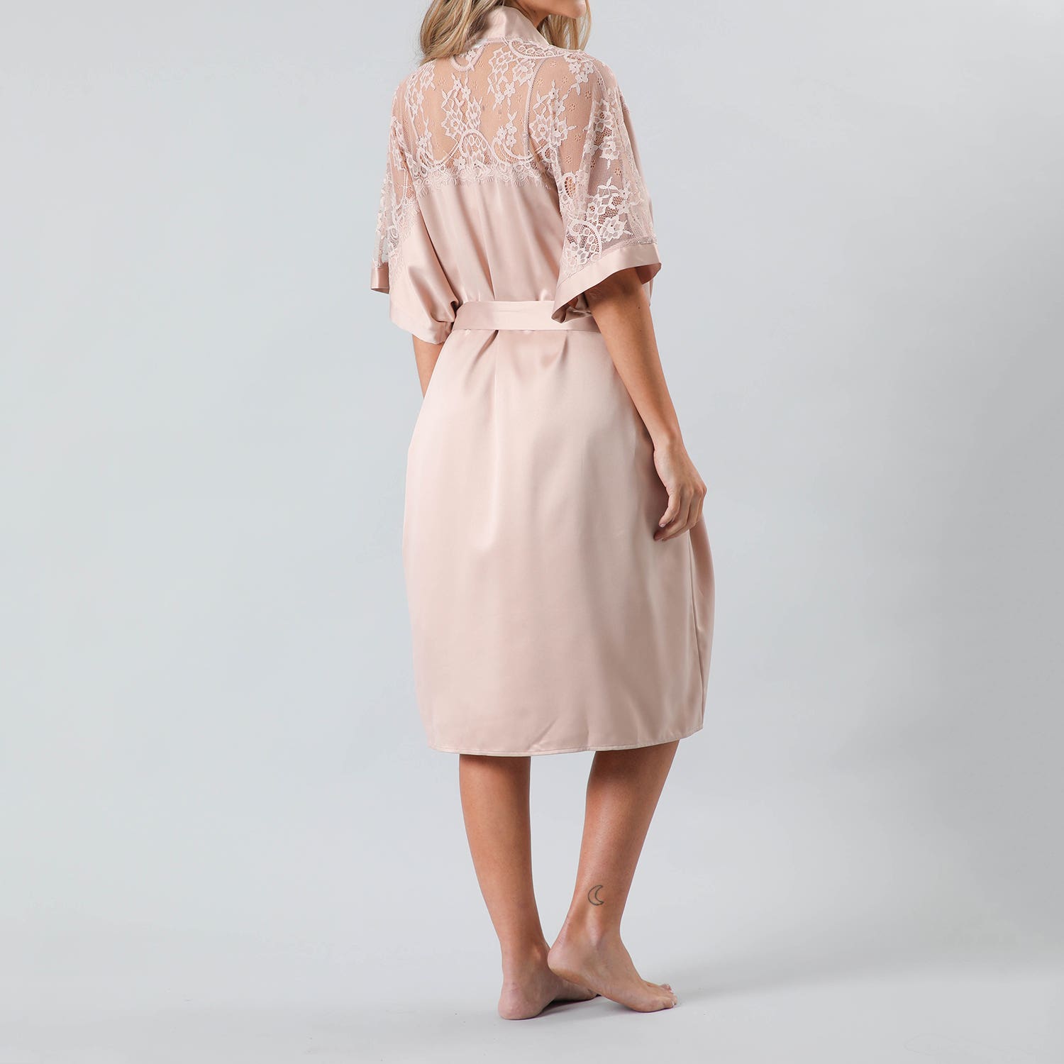 https://www.tiendaflores.cl/media/catalog/product/3/3/33346-206_2_qk8lwwyuedsjwegj.jpg