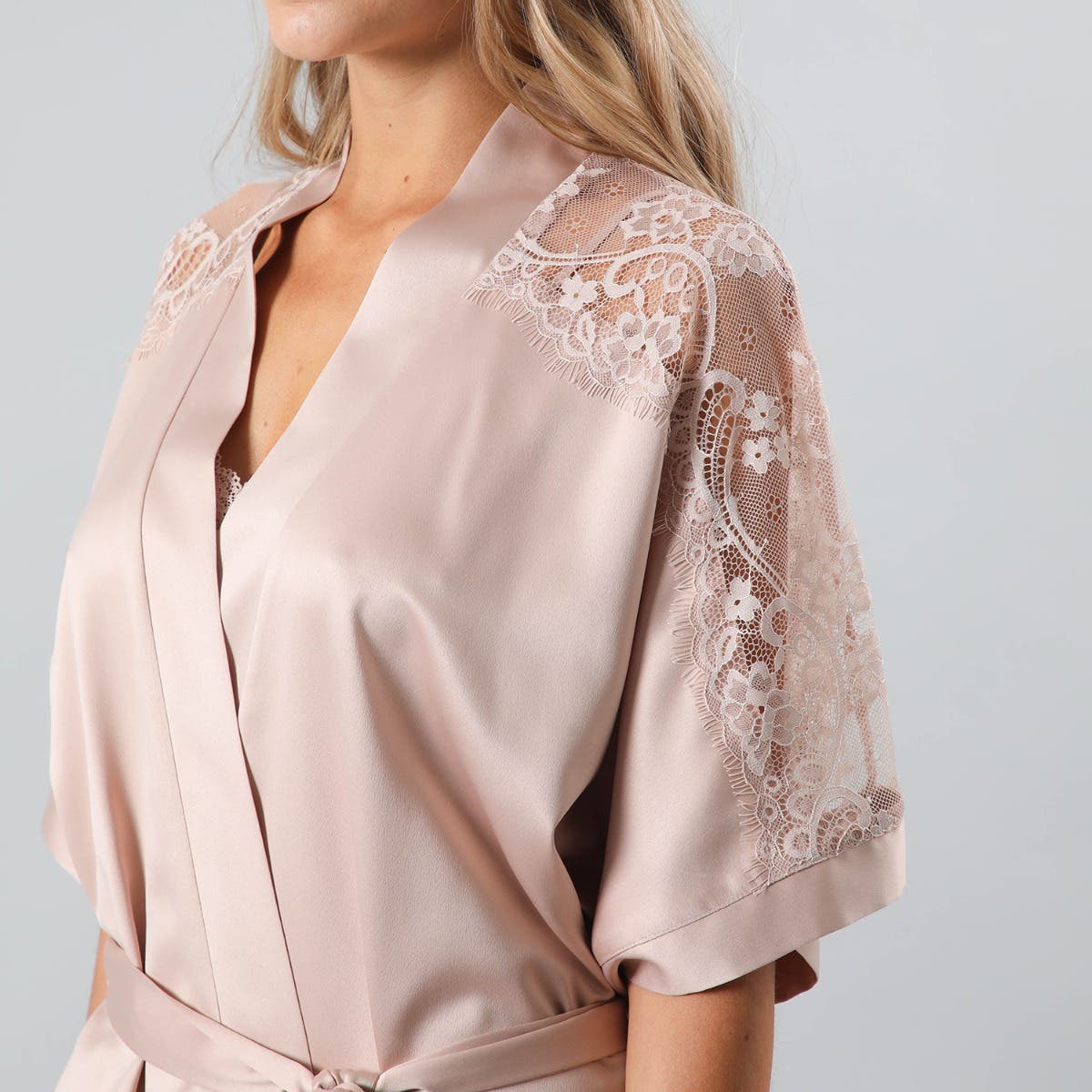 https://www.tiendaflores.cl/media/catalog/product/3/3/33346-206_4.jpg