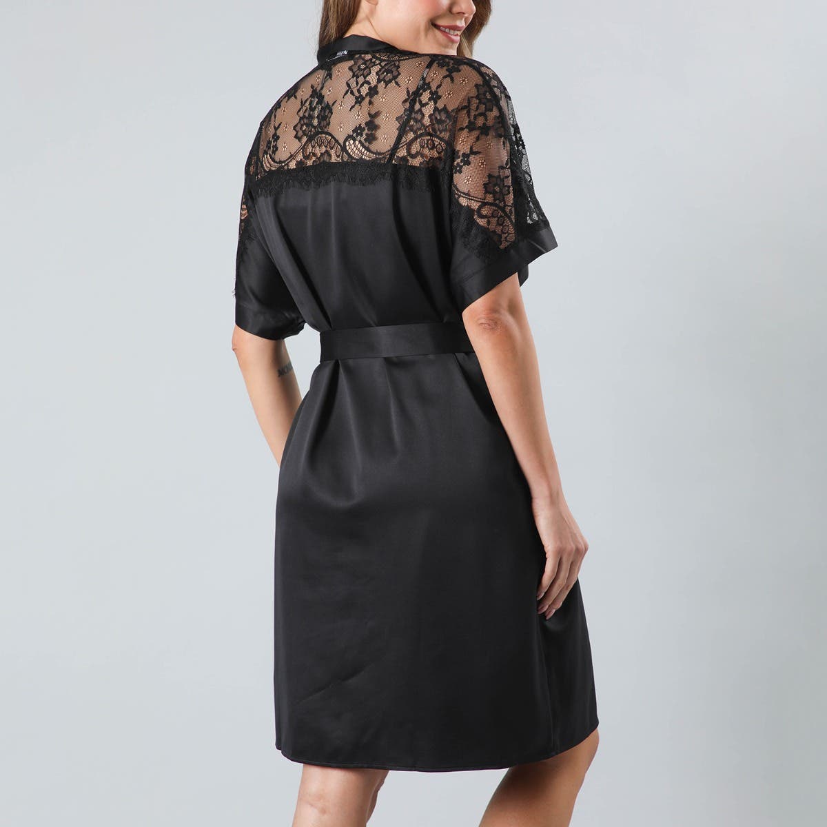 https://www.tiendaflores.cl/media/catalog/product/3/3/33346-2_2.jpg