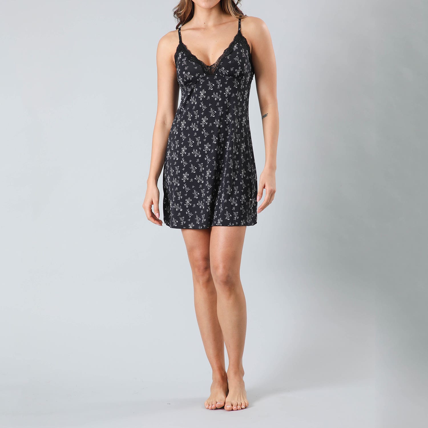 https://www.tiendaflores.cl/media/catalog/product/3/3/33347-2_1_re5mkjsvsqiy9cwz.jpg