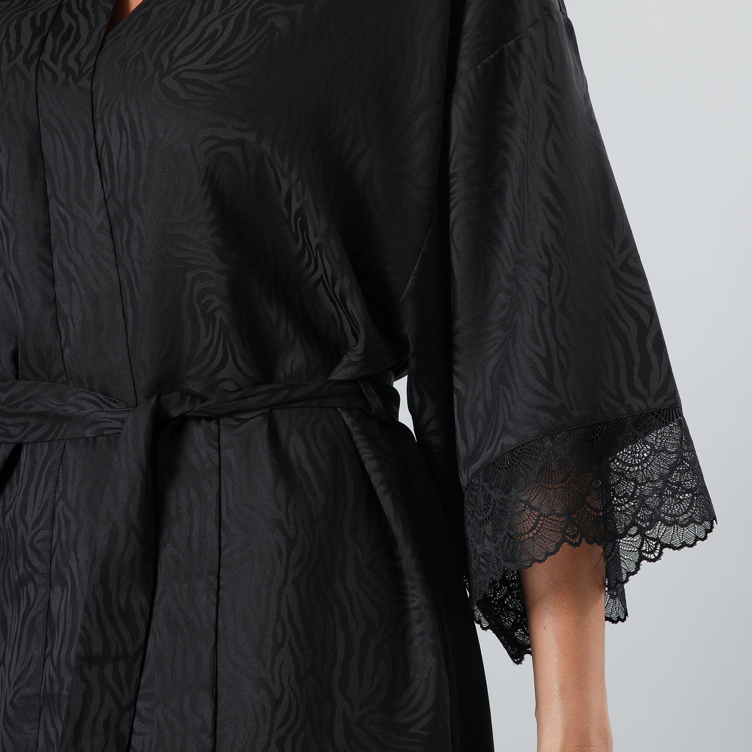 https://www.tiendaflores.cl/media/catalog/product/3/3/33348-2_3_frshzaakdhewctrz.jpg