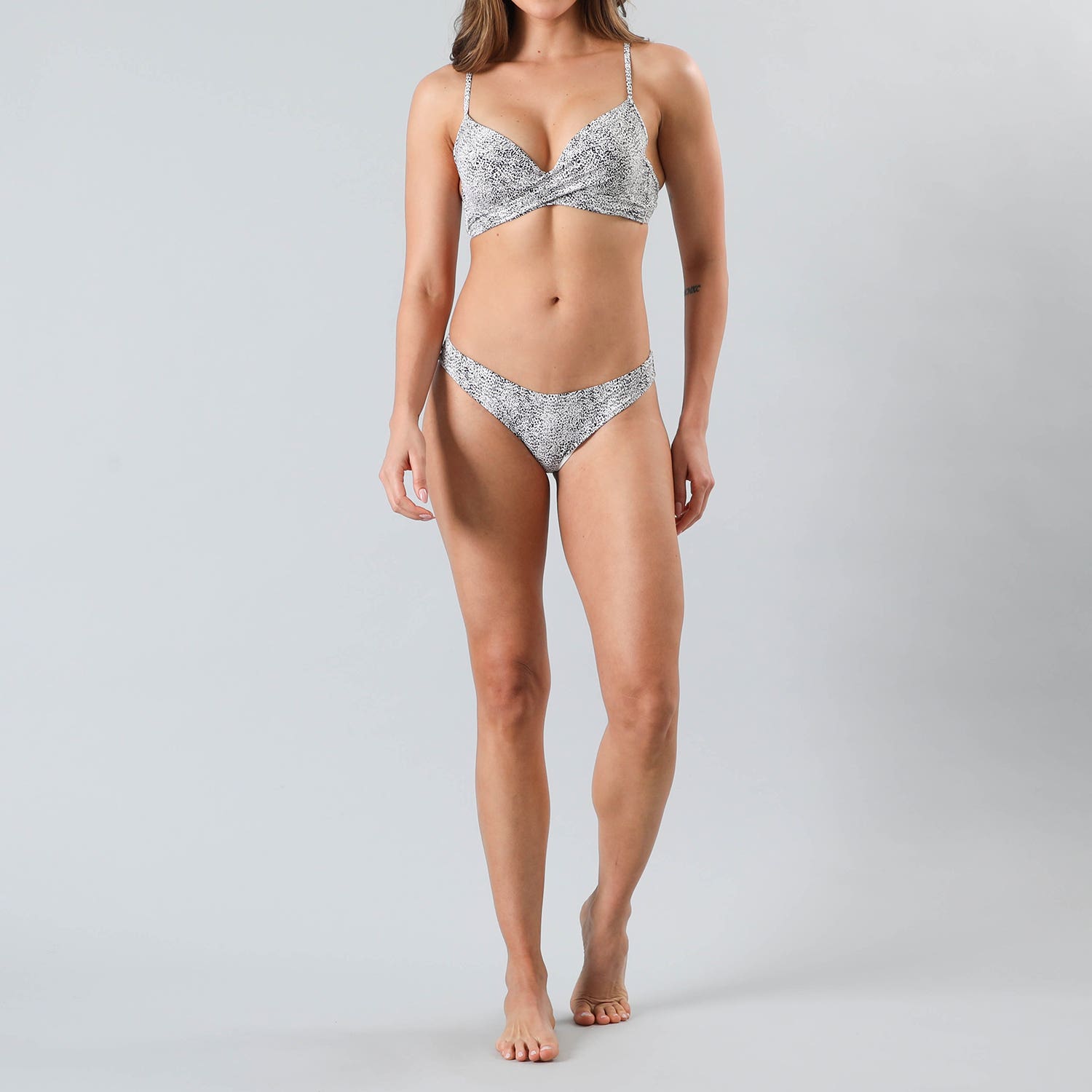 https://www.tiendaflores.cl/media/catalog/product/3/3/33382-1_1_e1zpuwzlqkj4evrm.jpg