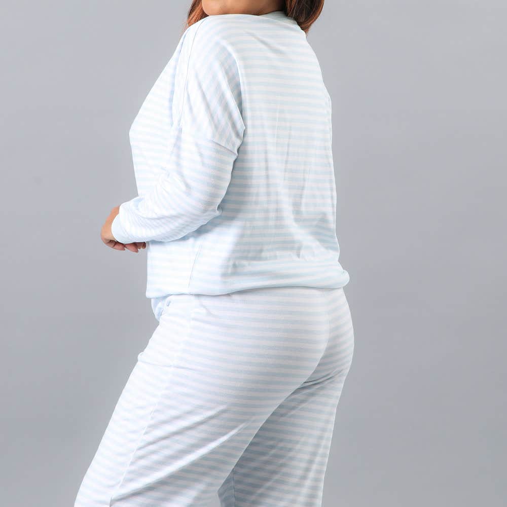 https://www.tiendaflores.cl/media/catalog/product/3/3/33452-221_3_nfxafquada5s56ia.jpg